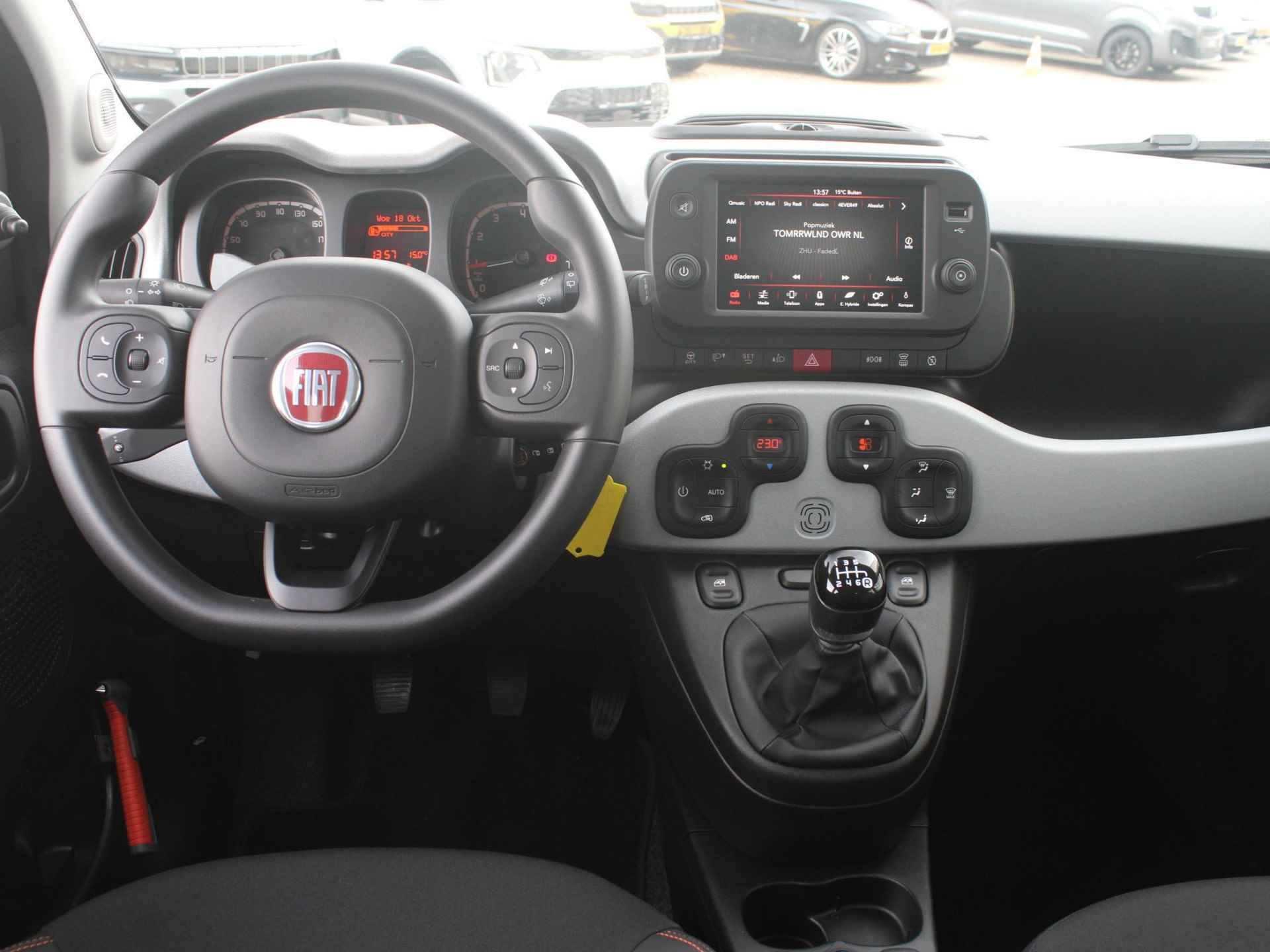 Fiat Panda Hybrid Garmin Cross | Cruise | Stoelverwarming | DAB | CarPlay - 6/31