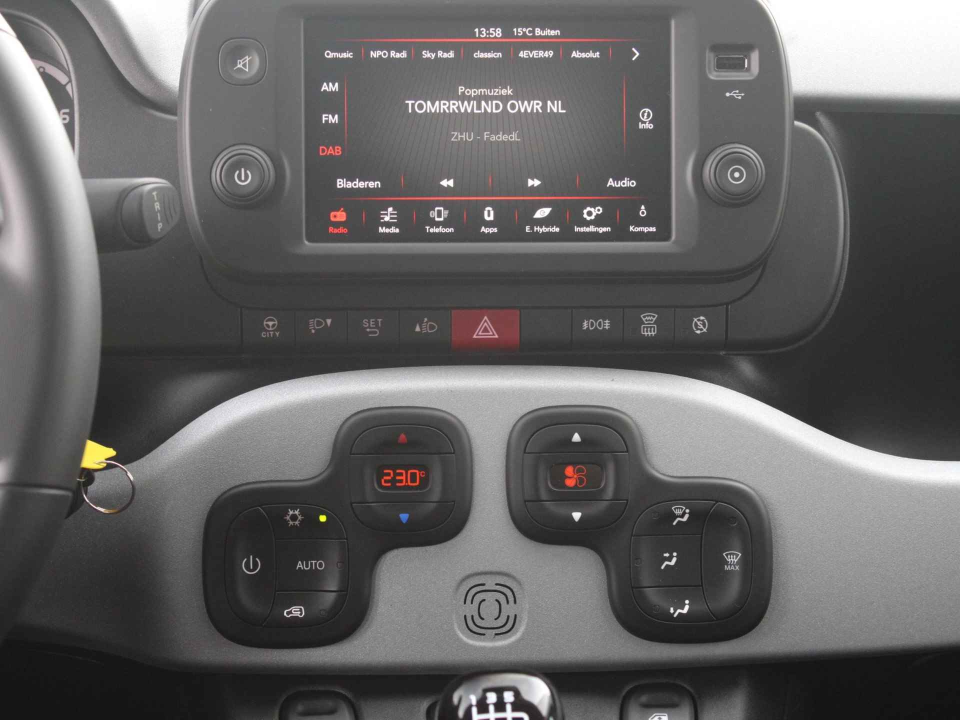 Fiat Panda Hybrid Garmin Cross | Cruise | Stoelverwarming | DAB | CarPlay - 14/31