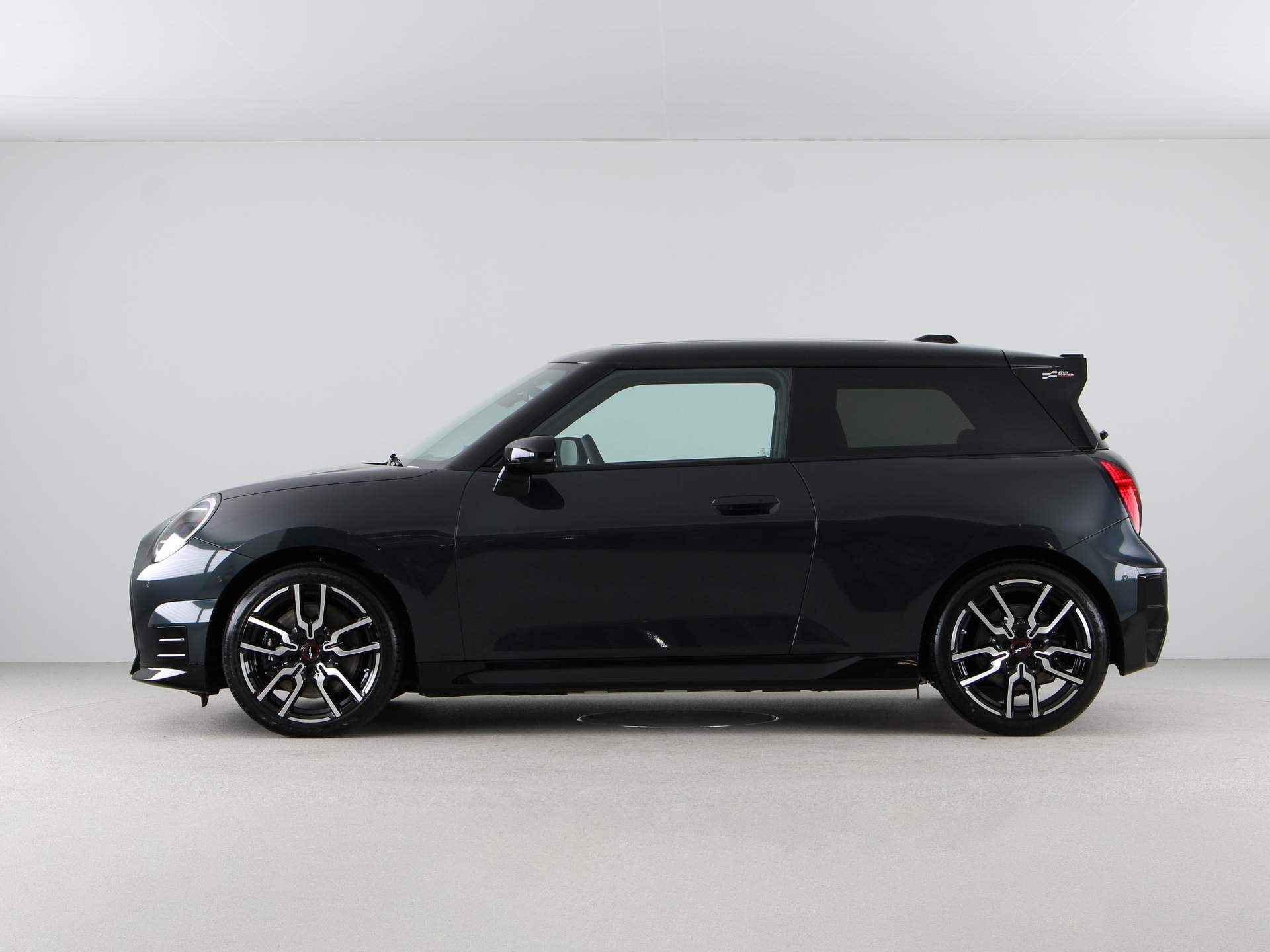 MINI Cooper E John Cooper Works Pakket M PRIVATE LEASE EUR 399,- (48 mnd/10.000 km incl. SEPP subsidie) - 13/27