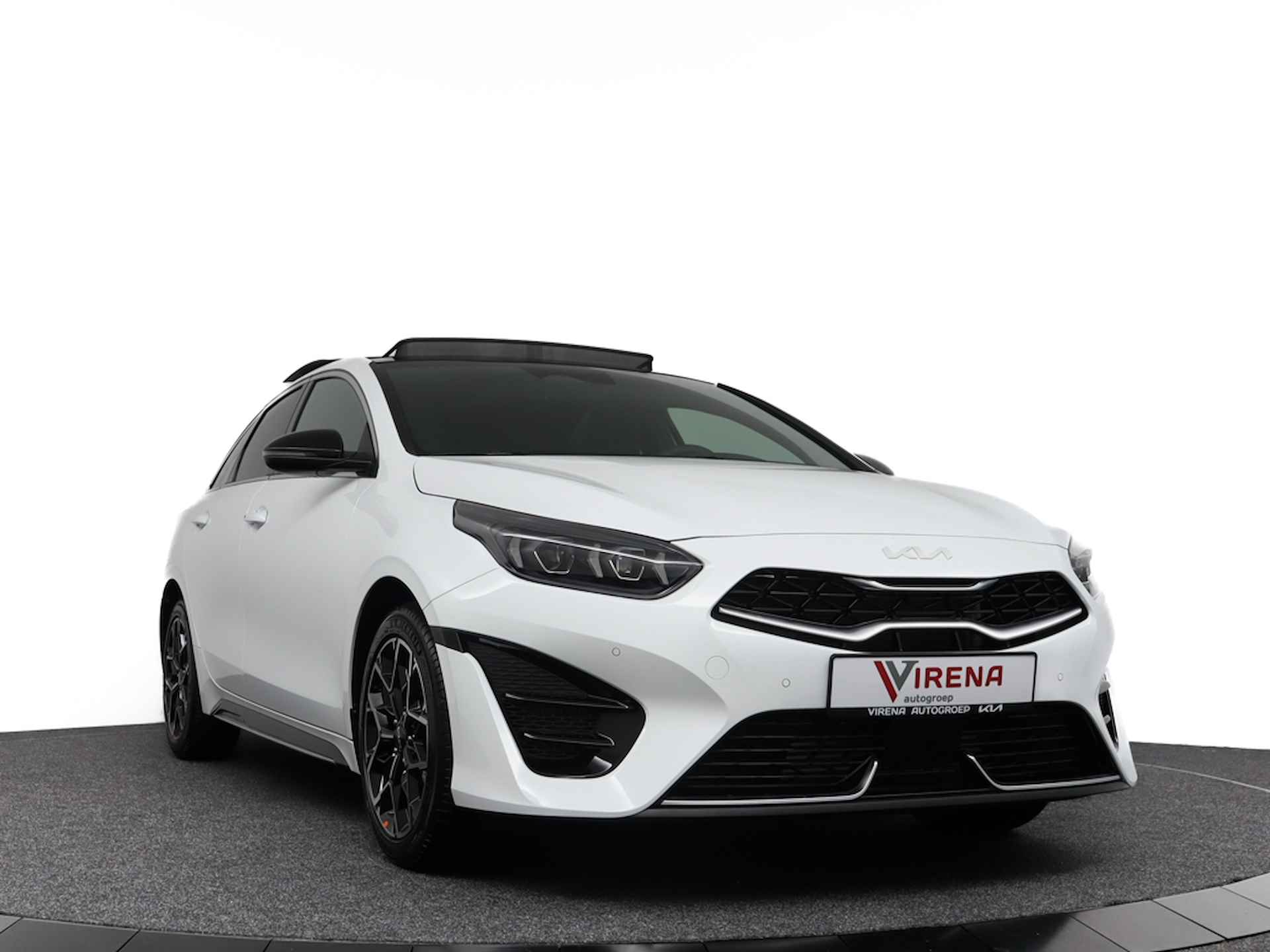 Kia ProCeed 1.5 T-GDi GT-Line Automaat - Direct leverbaar - Panorama dak - Cruise Control - Stoel-/stuurverwarming - Airco - Fabrieksgarantie tot 01-2032 - 12/55