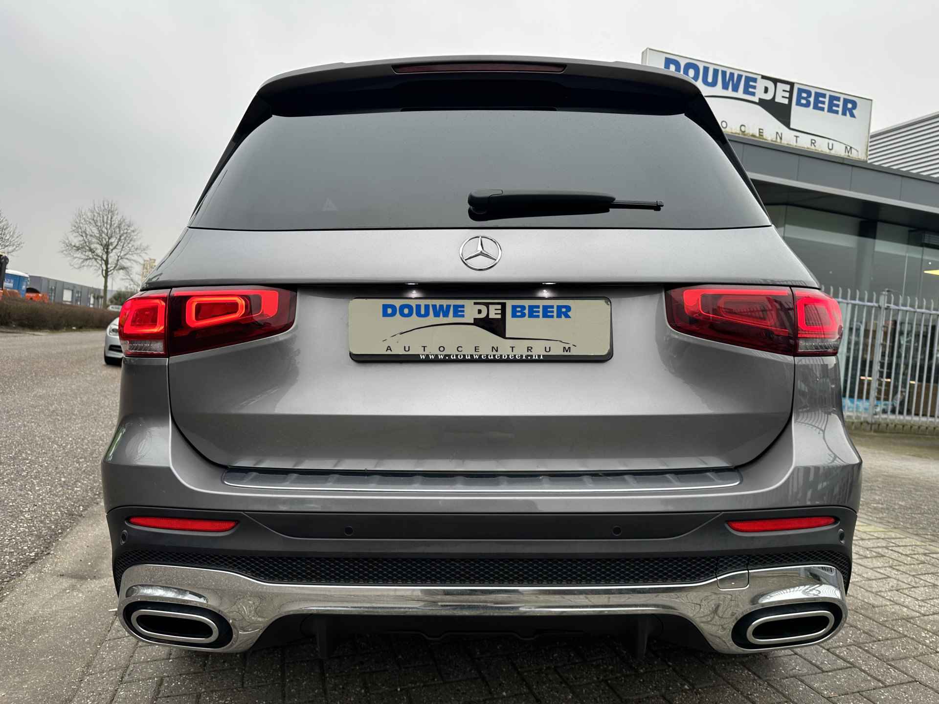 Mercedes-Benz GLB 200 AMG Line 7p | Trekhaak | Keyless | LED | Camera | Stoelverw. - 7/31