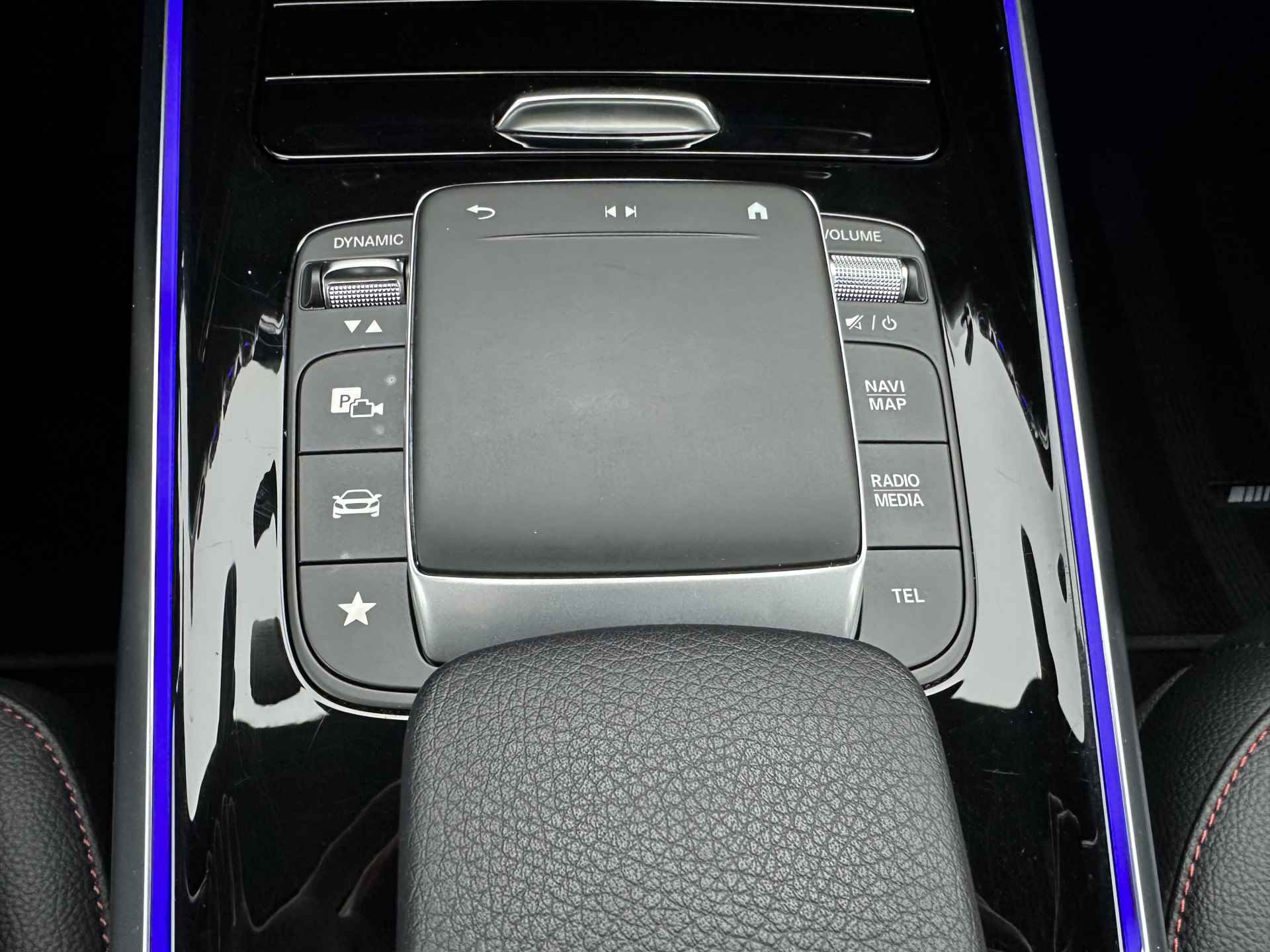 Mercedes-Benz GLB 200 AMG Line 7p | Trekhaak | Keyless | LED | Camera | Stoelverw. - 20/31