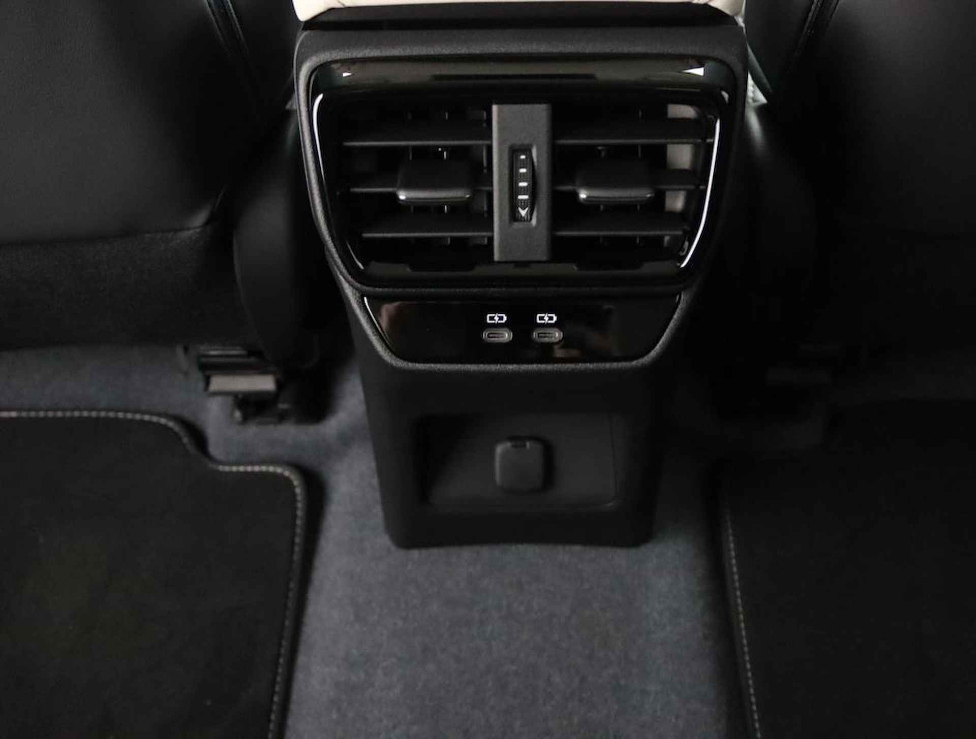 Lexus RZ 450e Executive Line 71 kWh | Nieuw! | Uit voorraad leverbaar | - 42/56