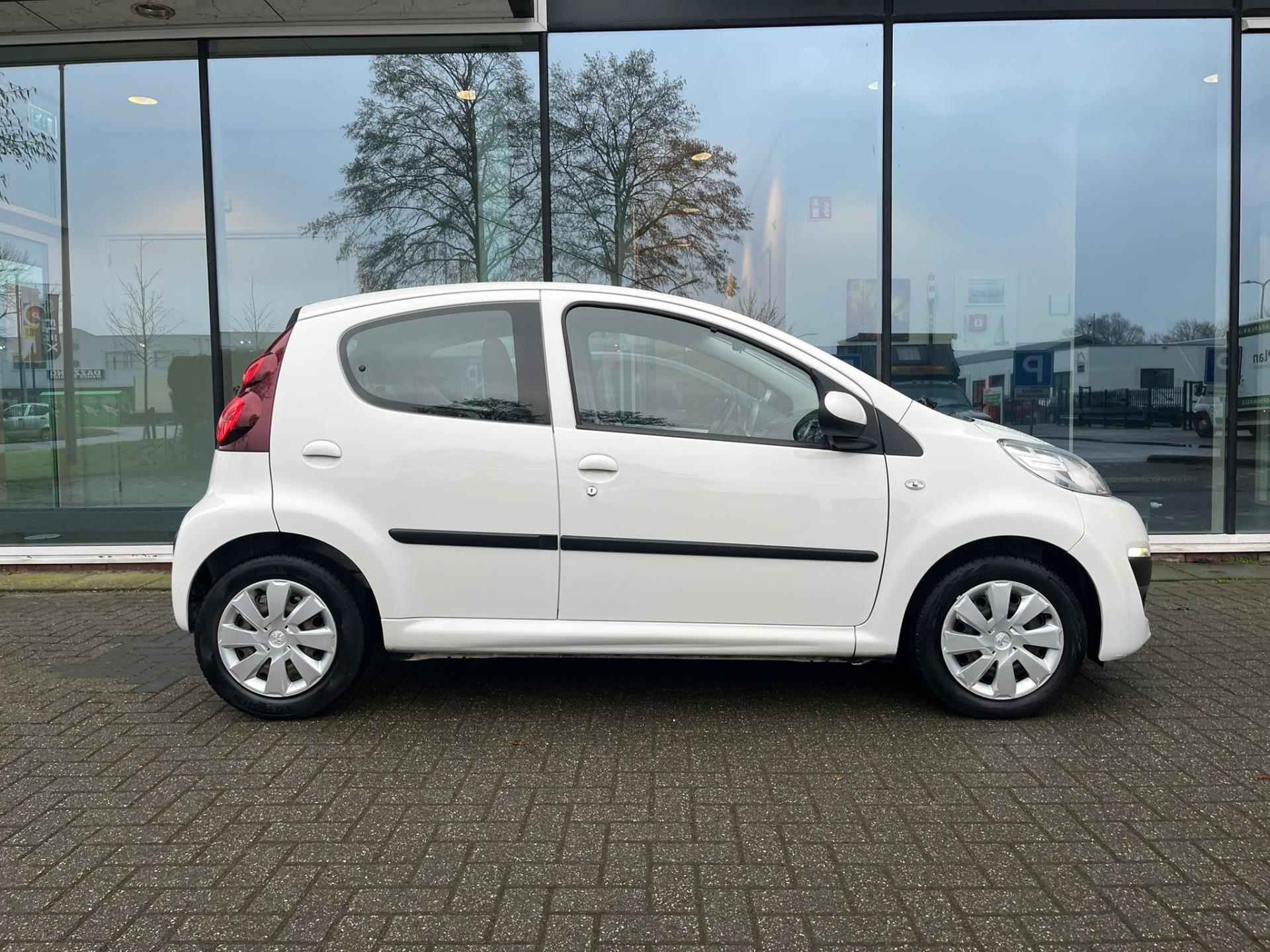 Peugeot 107 1.0 Active 5d - Automaat - Airco - Media - Org.NL - 12/22