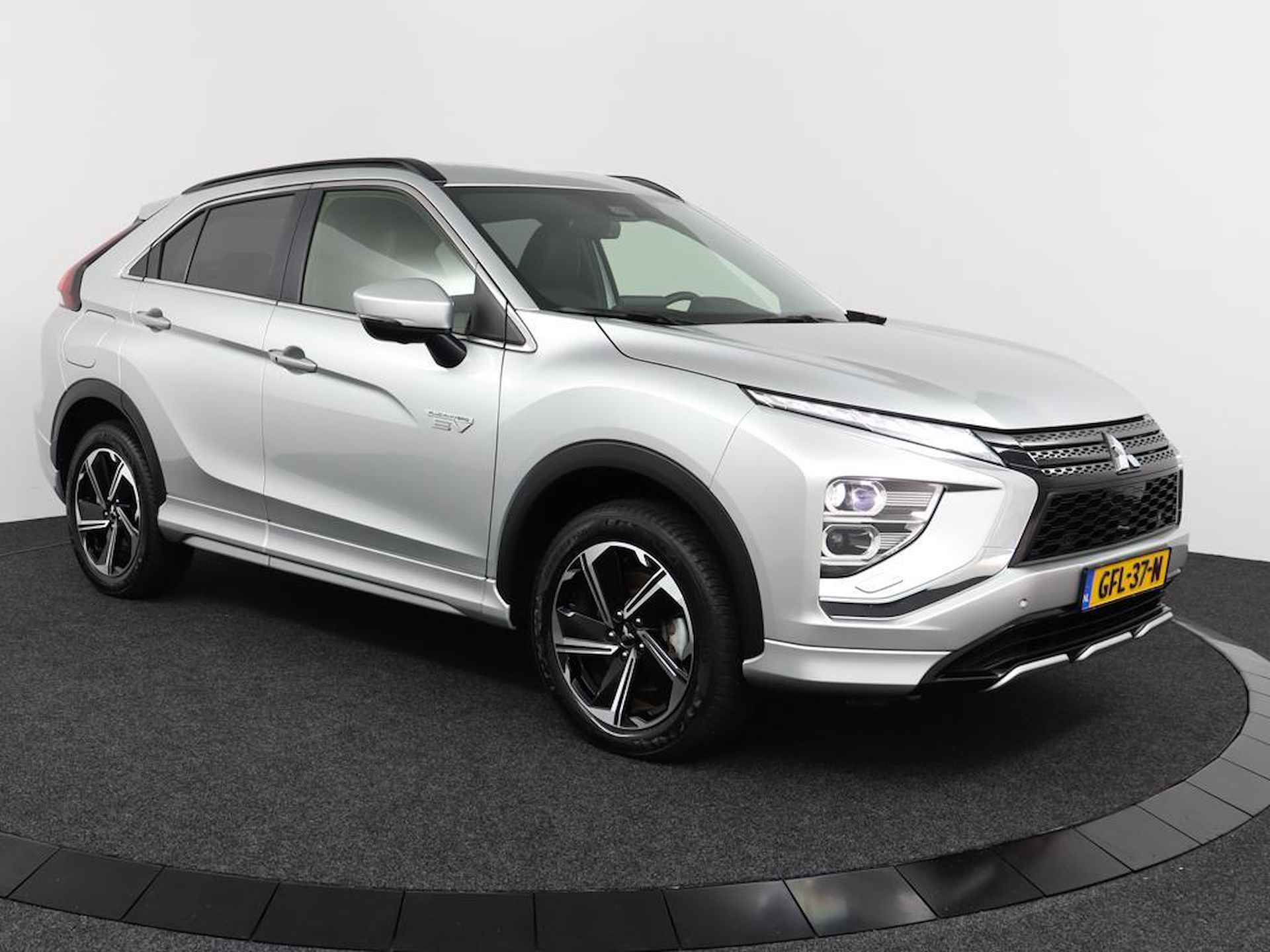 Mitsubishi Eclipse Cross 2.4 PHEV Instyle Automaat | Climate Control | Bekleding Leer/Alcantara | 360 Camera | All-Season Banden - 12/60