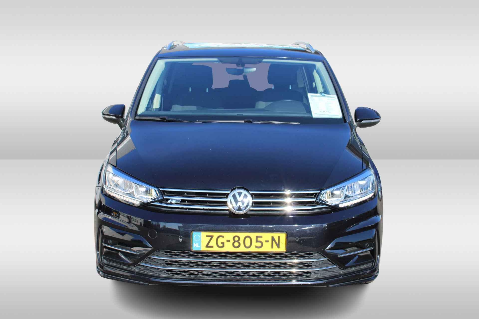 Volkswagen Touran 1.5 TSI Highline Business R-Line Executive DSG Automaat 7 Persoons / Camera / Navigatie / Trekhaak / Winterpakket / Clima - 5/47