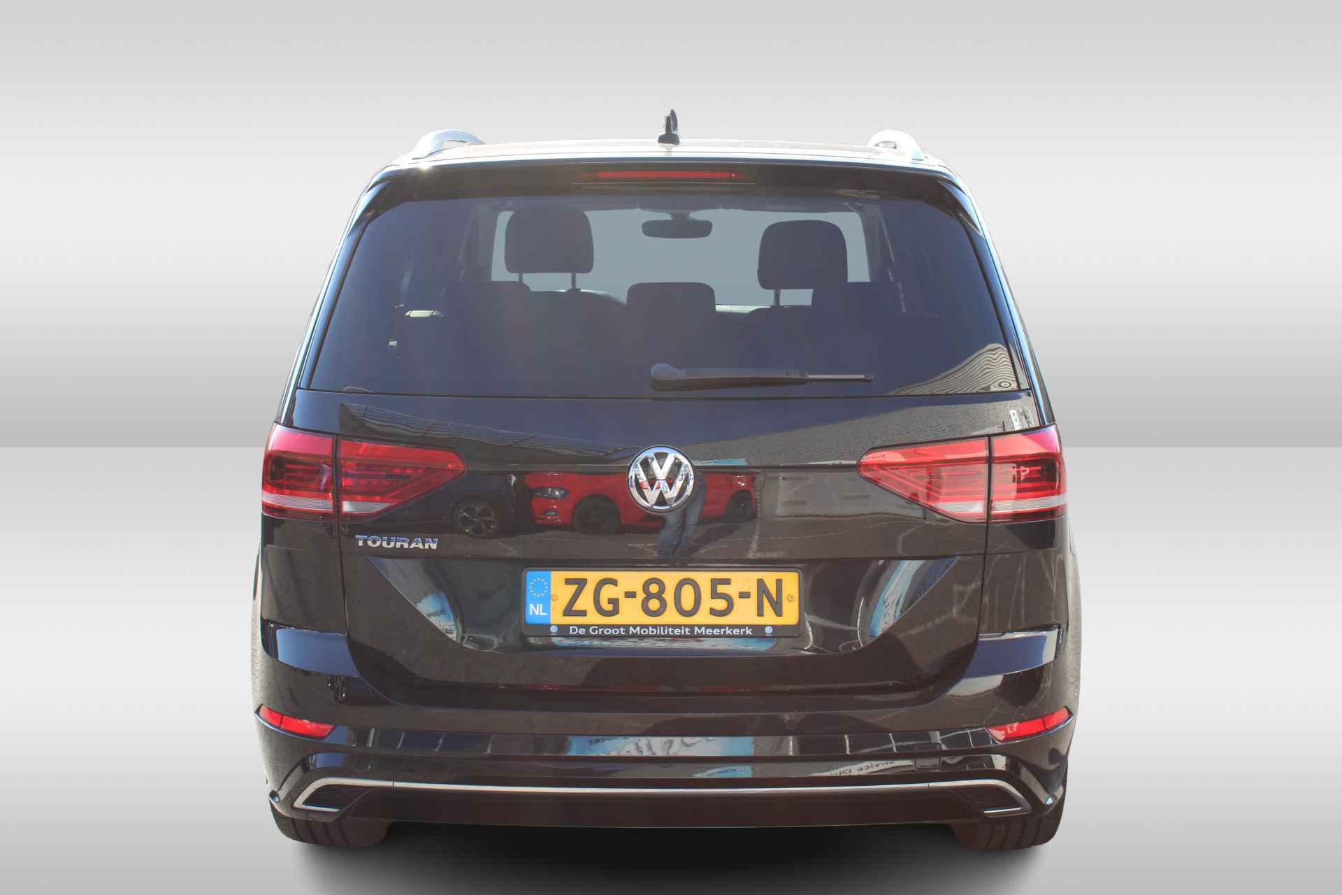 Volkswagen Touran 1.5 TSI Highline Business R-Line Executive DSG Automaat 7 Persoons / Camera / Navigatie / Trekhaak / Winterpakket / Clima - 11/47