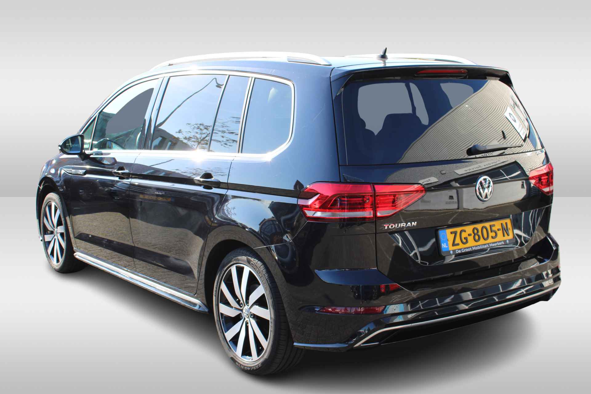 Volkswagen Touran 1.5 TSI Highline Business R-Line Executive DSG Automaat 7 Persoons / Camera / Navigatie / Trekhaak / Winterpakket / Clima - 12/47