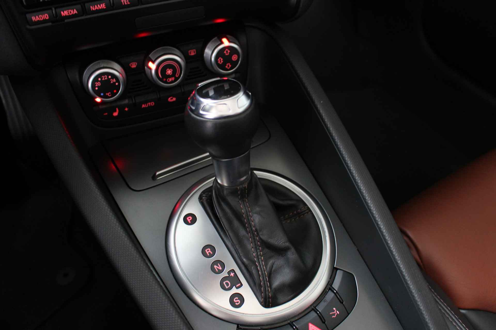Audi TT Roadster 2.0 TFSI Quattro S-Line S-Tronic Leder | Navigatie | Xenon | 19" Velgen | . - 23/26