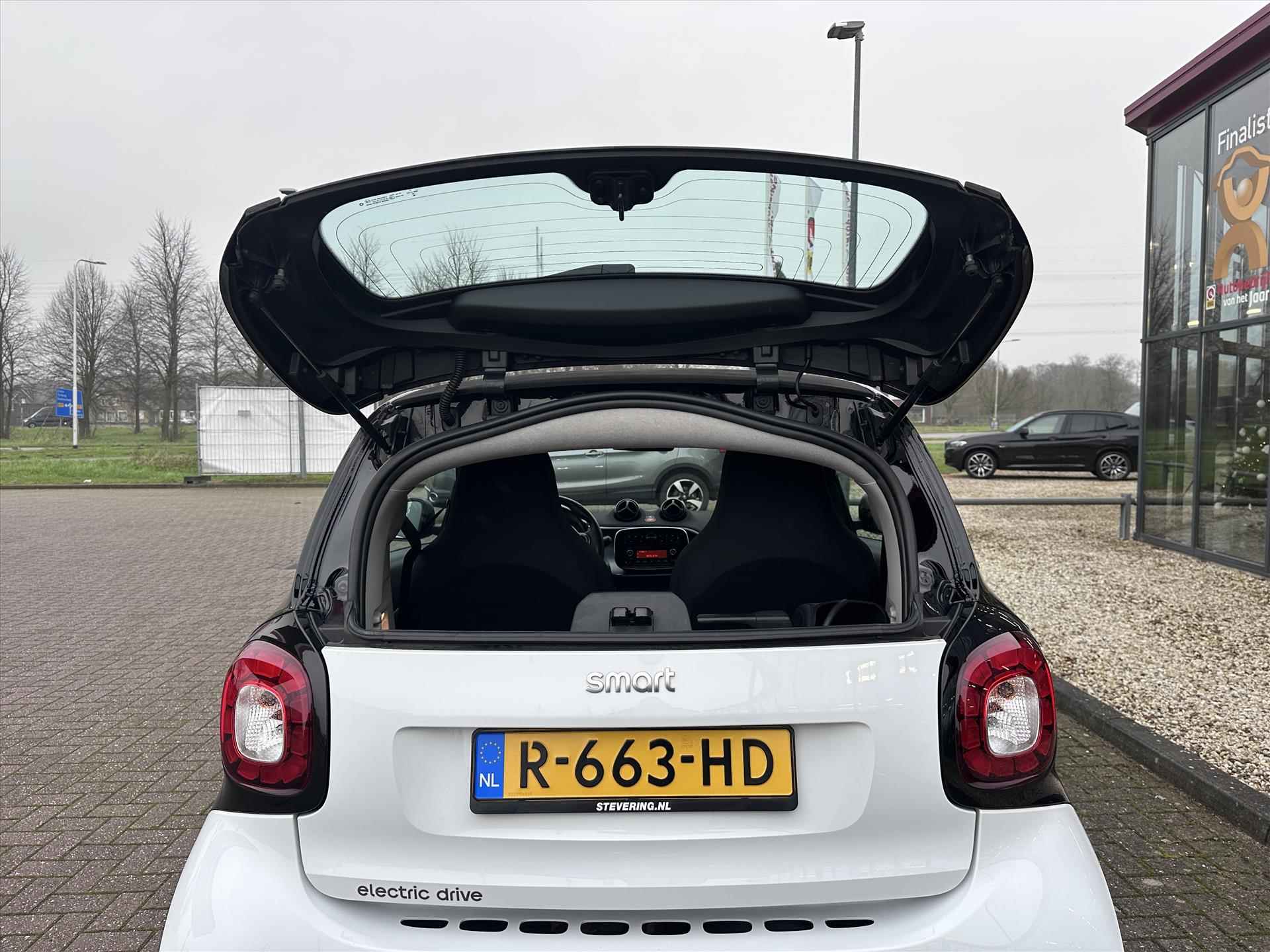 smart Fortwo Coupé EQ 82pk / Airco / Stoelverwarming / Nieuw staat! - 22/38