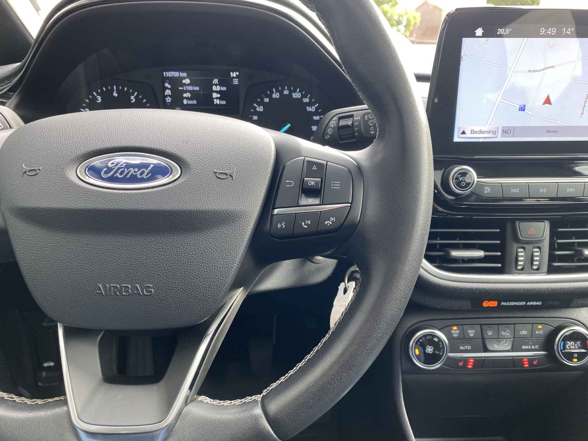 Ford Fiesta 1.0 EcoBoost Titanium | 1e eigenaar | dealer onderh. | navigatie | panoramadak | stoelverwarming | dab audio - 38/43