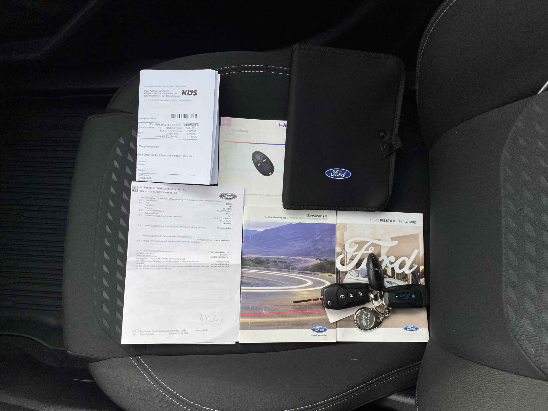 Ford Fiesta 1.0 EcoBoost Titanium | 1e eigenaar | dealer onderh. | navigatie | panoramadak | stoelverwarming | dab audio - 43/43