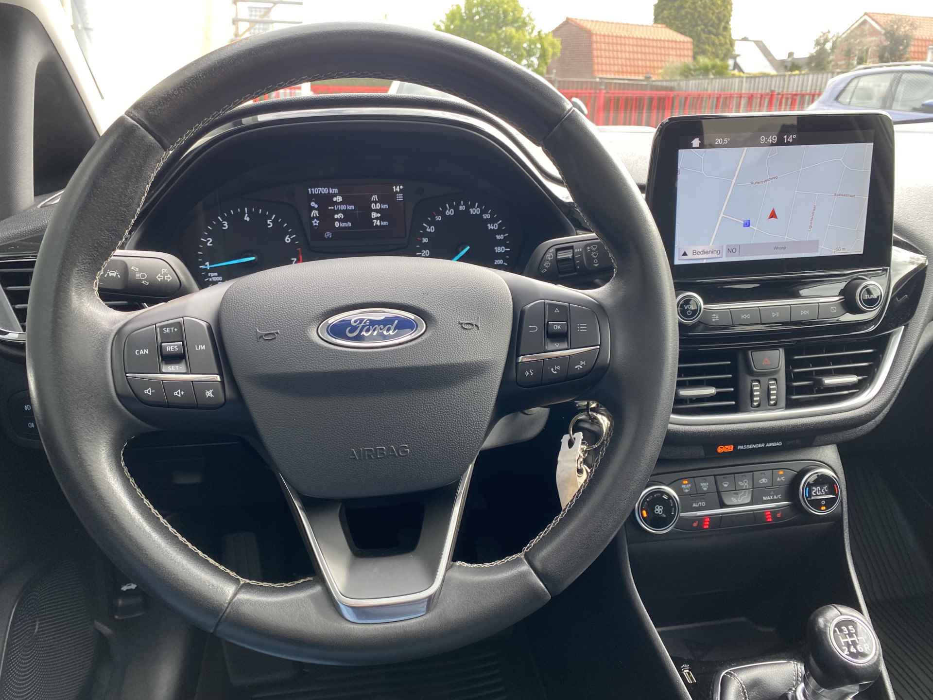 Ford Fiesta 1.0 EcoBoost Titanium | 1e eigenaar | dealer onderh. | navigatie | panoramadak | stoelverwarming | dab audio - 28/43