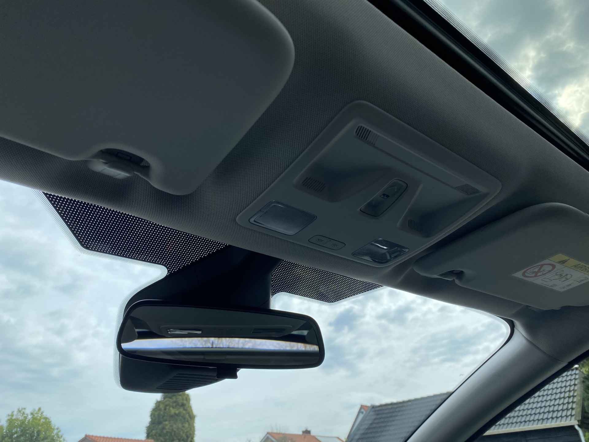Ford Fiesta 1.0 EcoBoost Titanium | 1e eigenaar | dealer onderh. | navigatie | panoramadak | stoelverwarming | dab audio - 41/43