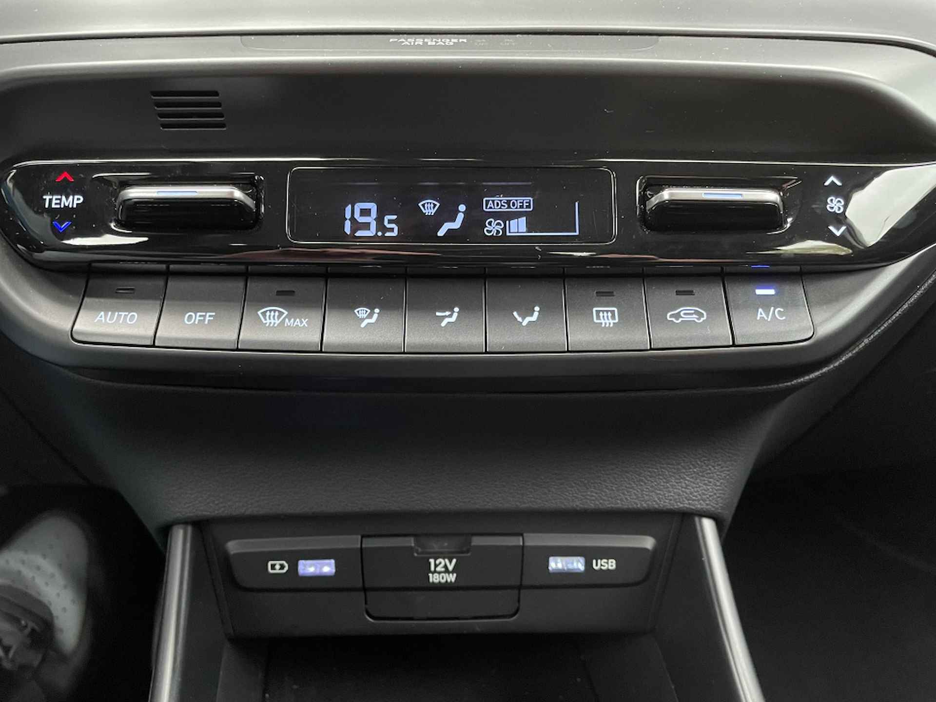 Hyundai i20 1.0 T-GDI Comfort | Carplay | Clima | Automaat | Stoelverwarming - 18/30
