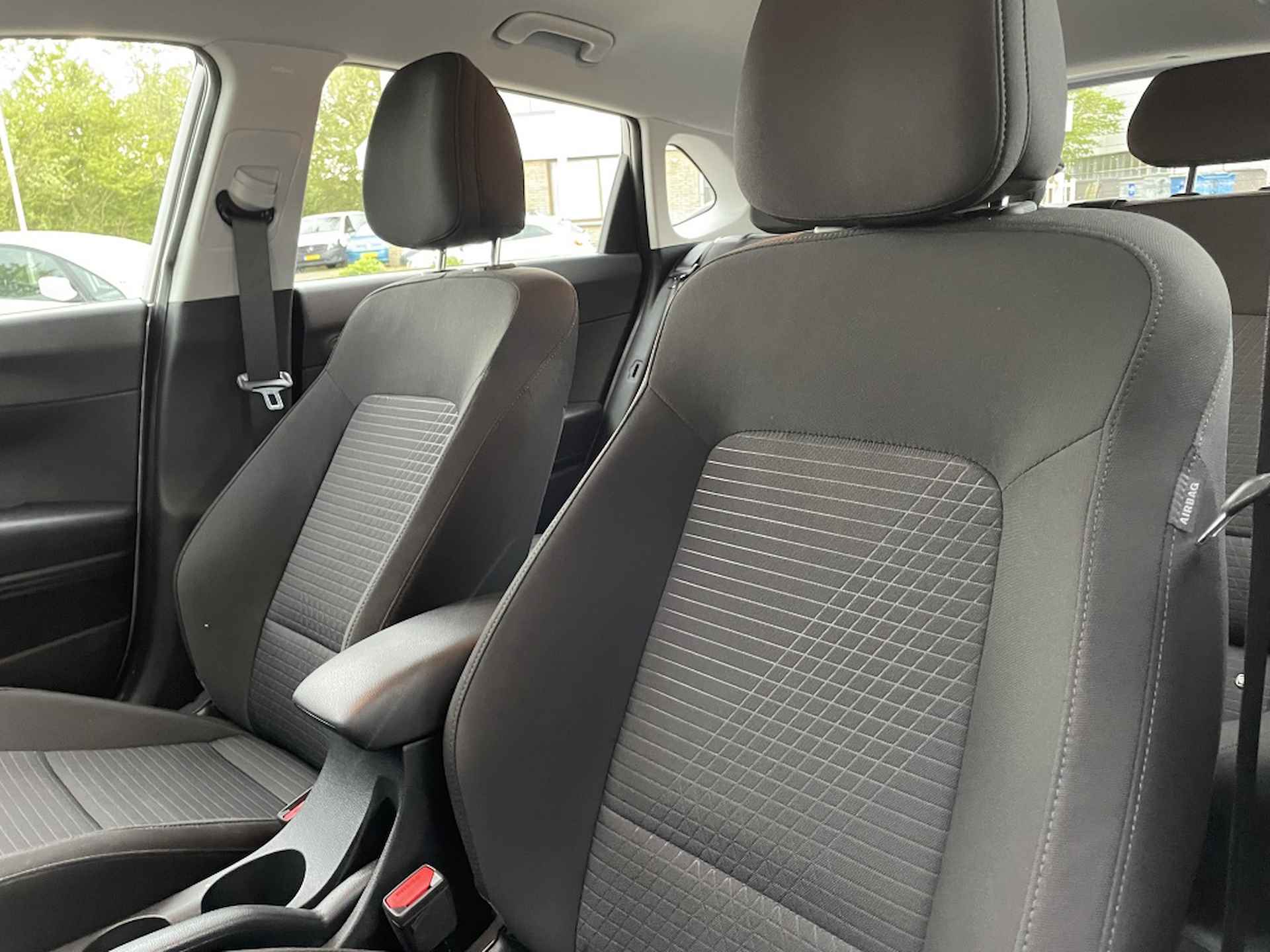 Hyundai i20 1.0 T-GDI Comfort | Carplay | Clima | Automaat | Stoelverwarming - 21/30