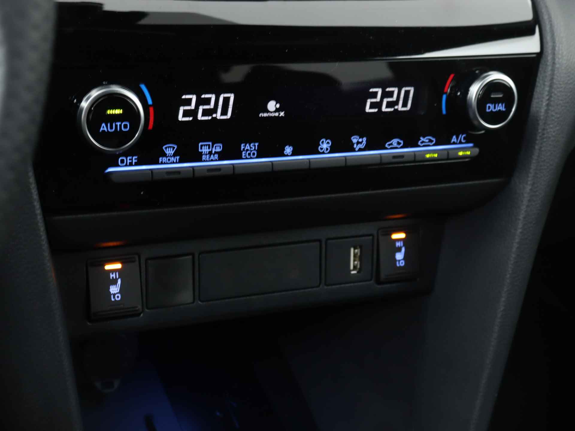 Toyota Yaris Cross 1.5 Hybrid GR Sport - Bi tone Limited | Navigatie | Stoelverwarming | Full LED | Apple CarPlay / Android auto | - 12/46