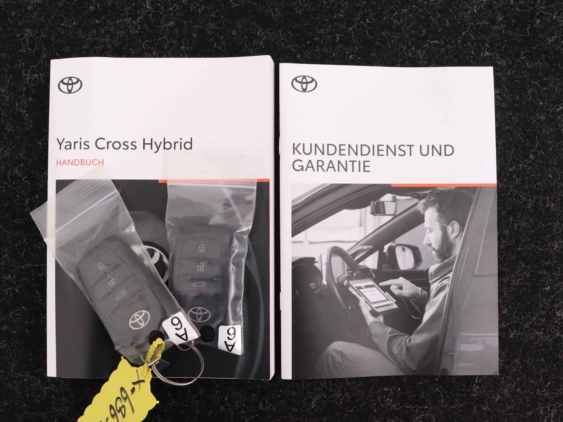 Toyota Yaris Cross 1.5 Hybrid GR Sport - Bi tone Limited | Navigatie | Stoelverwarming | Full LED | Apple CarPlay / Android auto | - 14/46