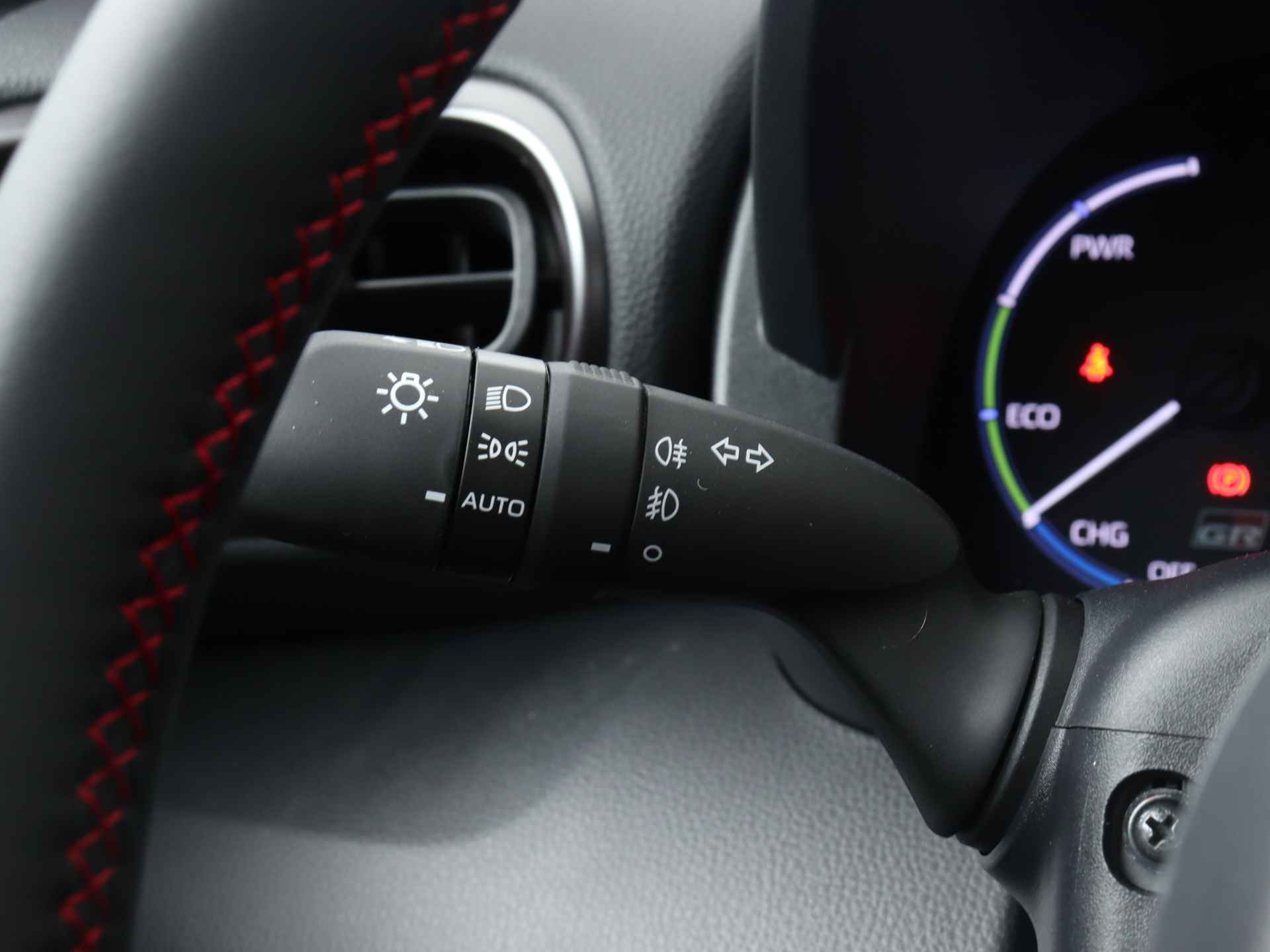 Toyota Yaris Cross 1.5 Hybrid GR Sport - Bi tone Limited | Navigatie | Stoelverwarming | Full LED | Apple CarPlay / Android auto | - 24/46