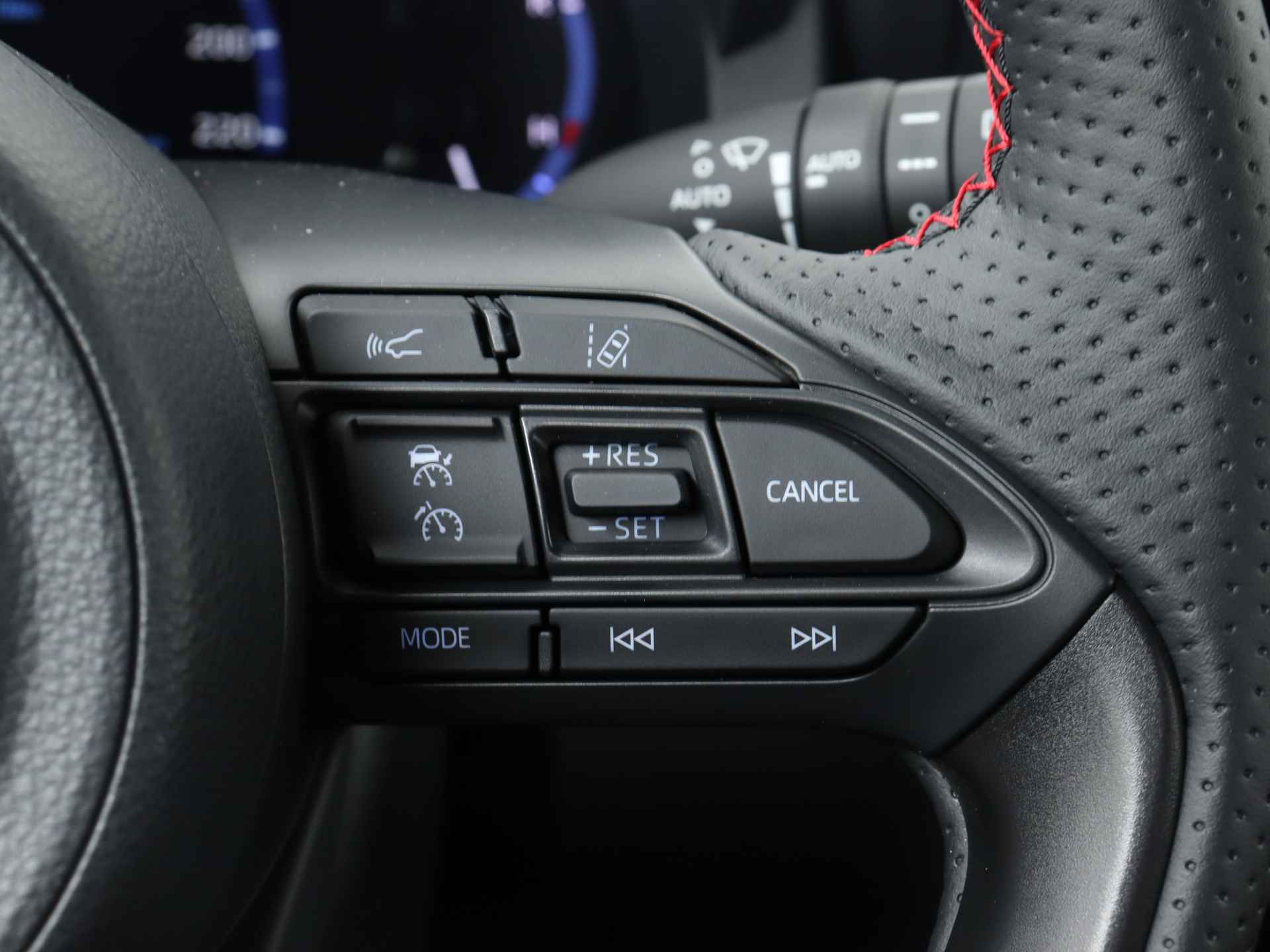 Toyota Yaris Cross 1.5 Hybrid GR Sport - Bi tone Limited | Navigatie | Stoelverwarming | Full LED | Apple CarPlay / Android auto | - 26/46