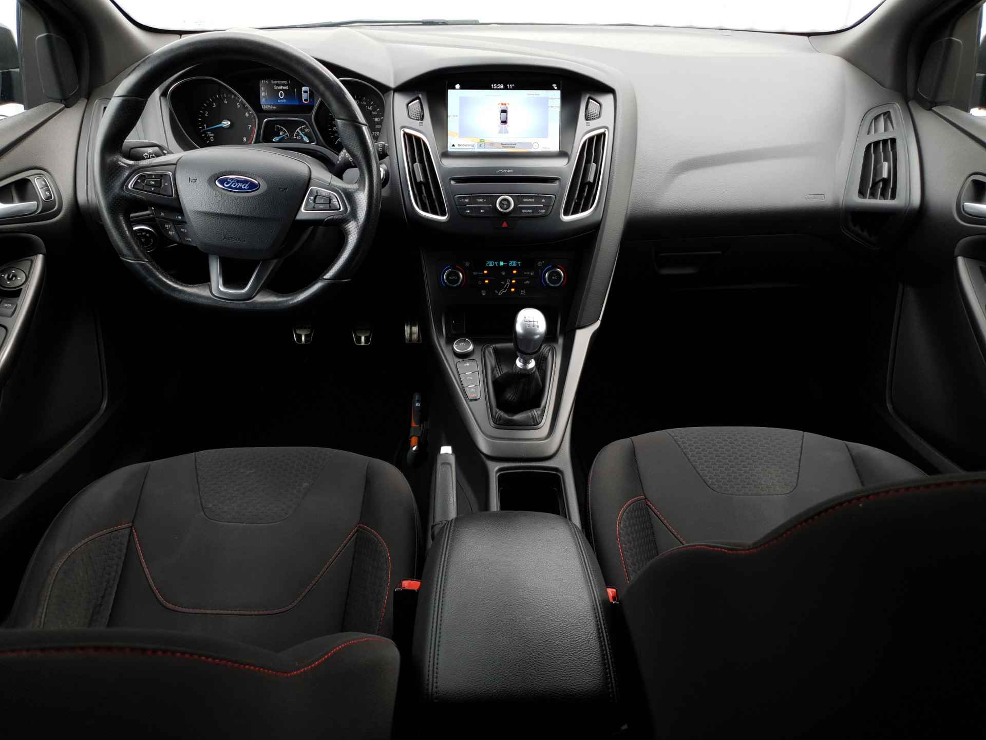 Ford Focus 1.0 125PK ST-Line | Cruise Control | Navigatie | Parkeensensoren V+A | 18 inch | - 22/36