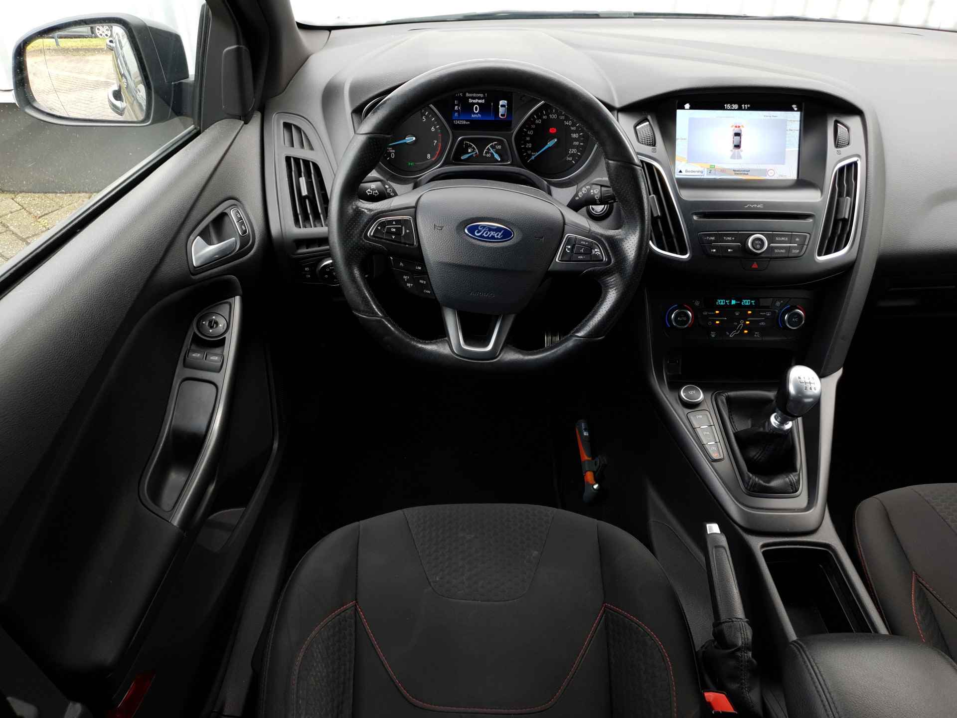 Ford Focus 1.0 125PK ST-Line | Cruise Control | Navigatie | Parkeensensoren V+A | 18 inch | - 29/36