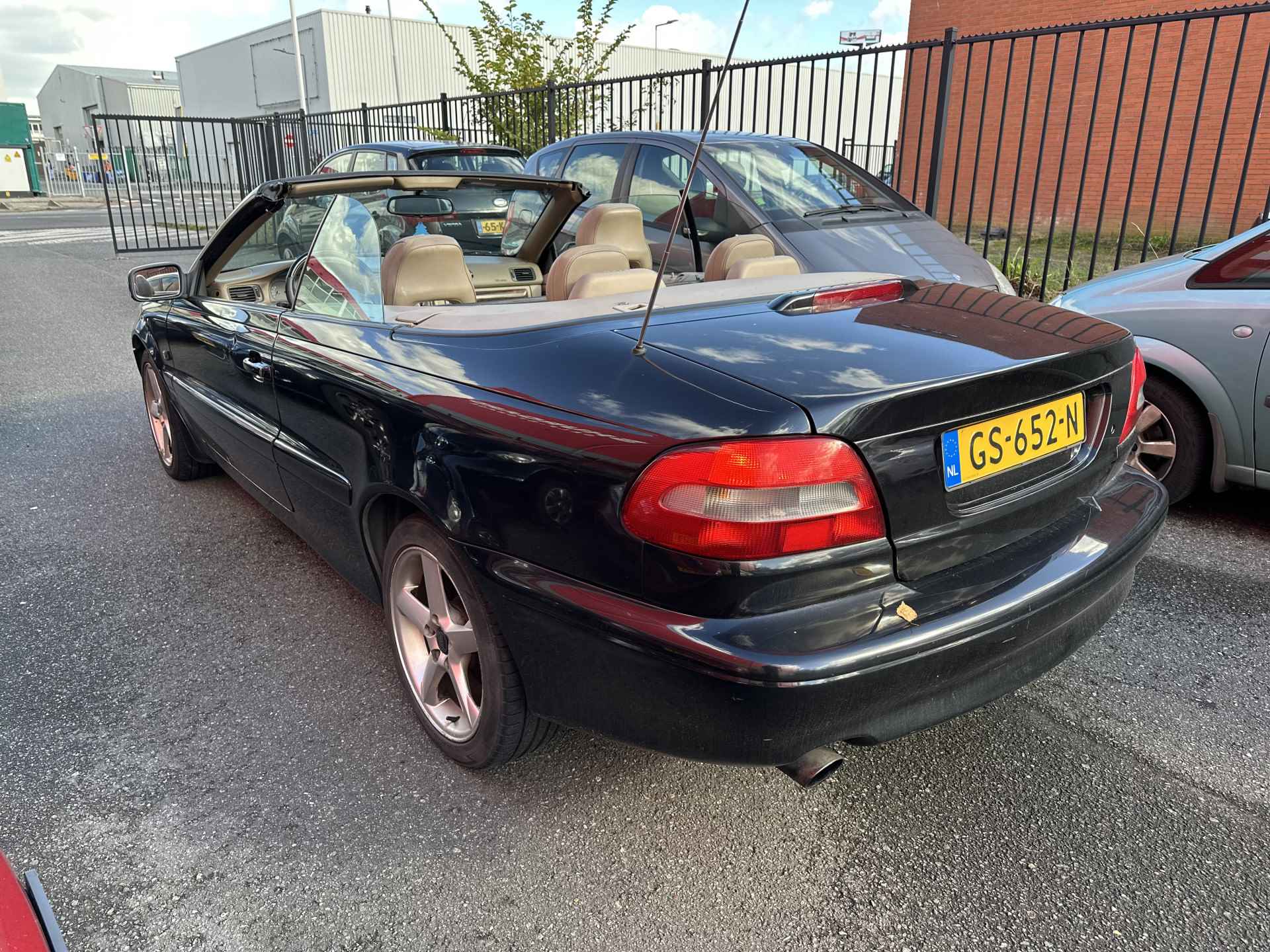 Volvo C70 Convertible 2.0 T | Lederen bekleding | Multimediascherm | APK tot 14-06-2025 | Airco | Inruilkoopje - 8/12