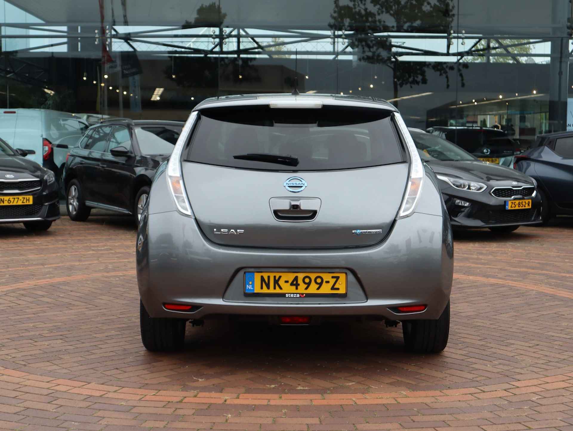 Nissan LEAF Acenta 30 kWh / NAVI / CAMERA / STOELVERWARMING - 5/30