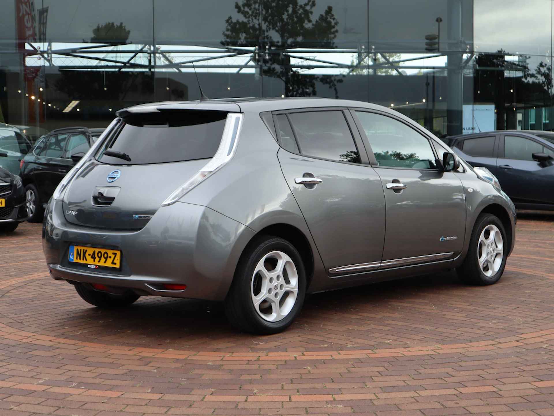 Nissan LEAF Acenta 30 kWh / NAVI / CAMERA / STOELVERWARMING - 6/30