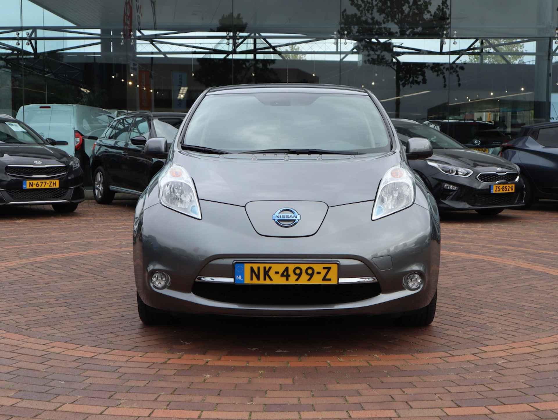 Nissan LEAF Acenta 30 kWh / NAVI / CAMERA / STOELVERWARMING - 9/30