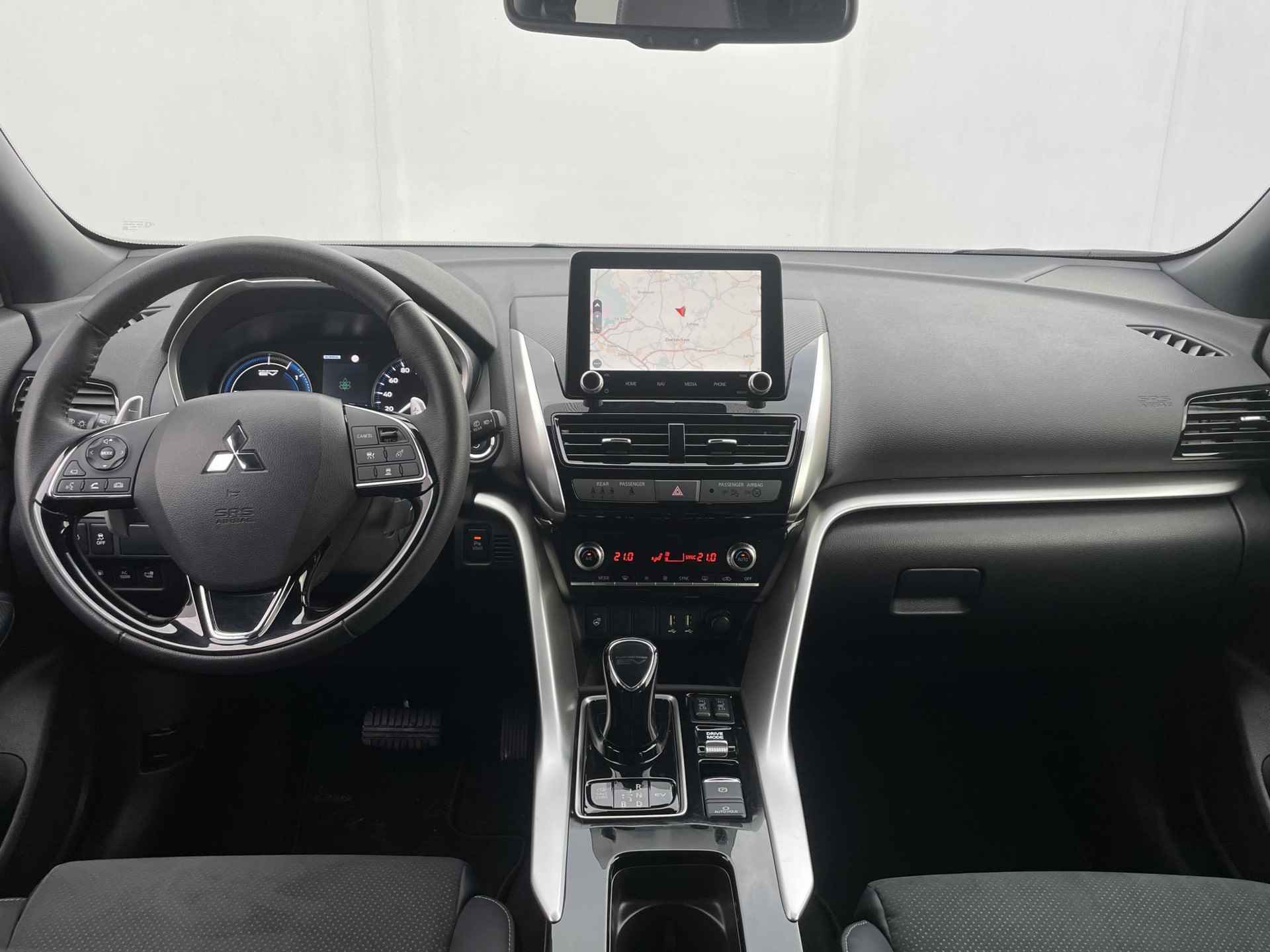 Mitsubishi Eclipse Cross 2.4 PHEV Executive / All Season Banden / Cruise Control Adaptief / Rondomzicht Camera / Navigatie / Apple carplay/Android auto / - 2/38