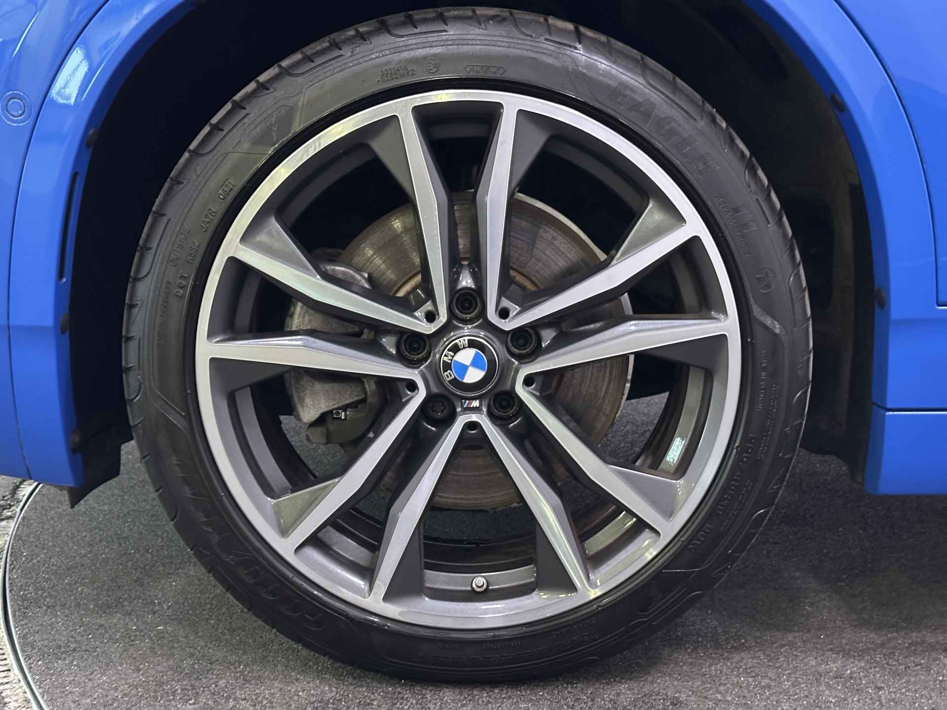 BMW X2 xDrive25e M Sport Plug In Hybrid Dealer O.H | Lederen Sportstoelen | Camera | 19"L.M | Sfeerverlichting | Navi Pro | El. Achterklep | DAB | - 32/45