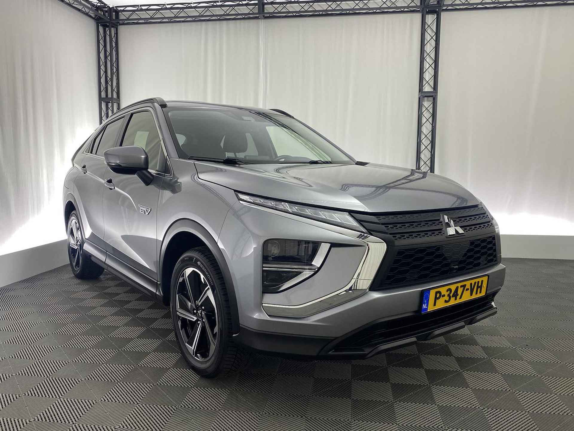 Mitsubishi Eclipse Cross 2.4 PHEV Intense Automaat | Apple Carplay | Trekhaak | DAB | Cruise Control | 188 Pk | - 4/35