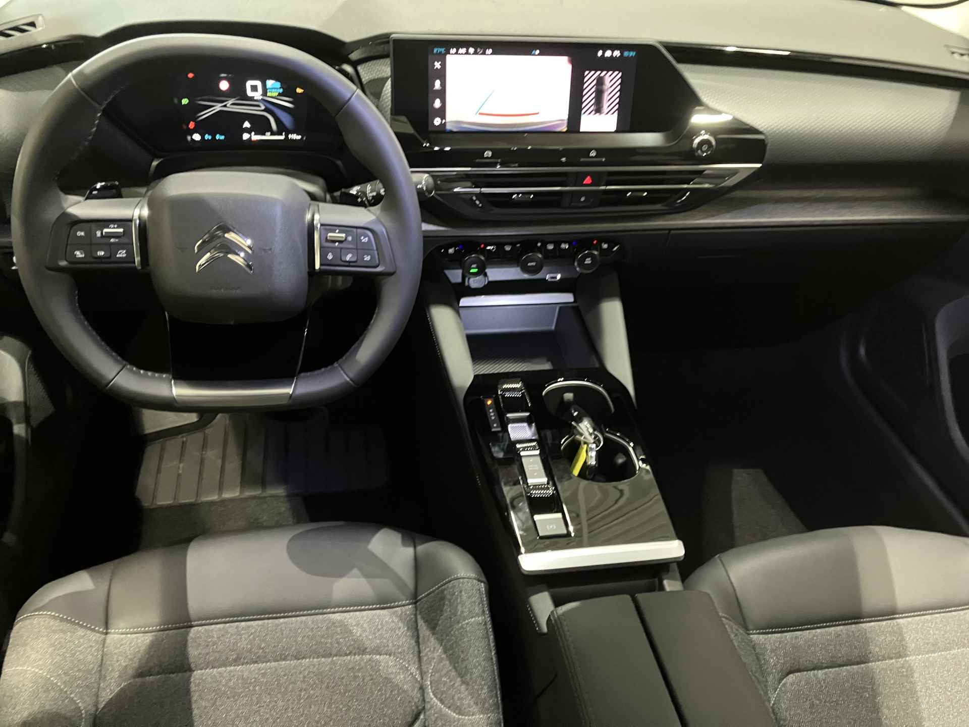 Citroën C5 X 1.6 Hybrid Feel Pack 225 pk Automaat | Navigatie | Climate Control | Lichtmetalen Velgen | Camera - 10/37