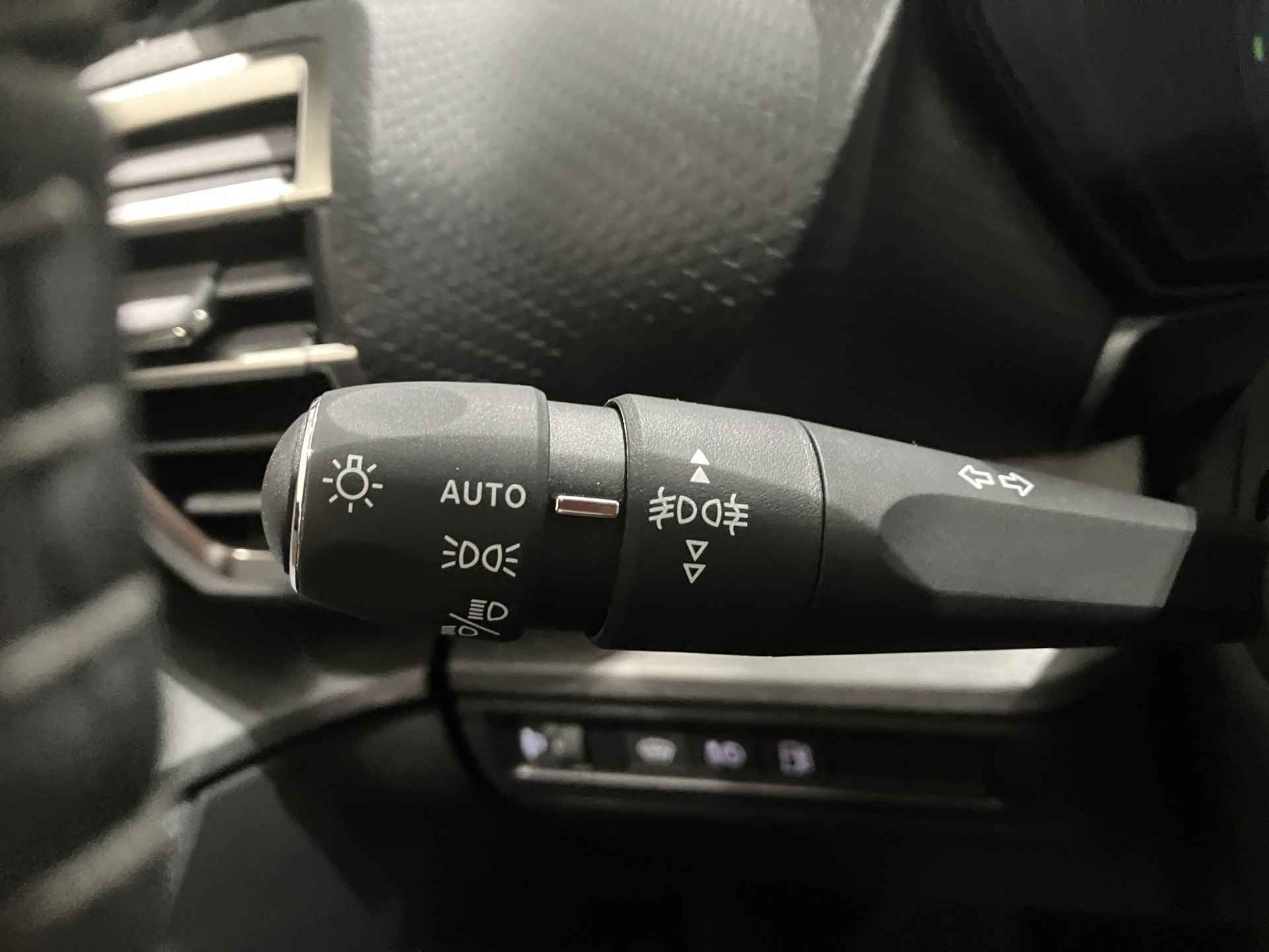Citroën C5 X 1.6 Hybrid Feel Pack 225 pk Automaat | Navigatie | Climate Control | Lichtmetalen Velgen | Camera - 19/37