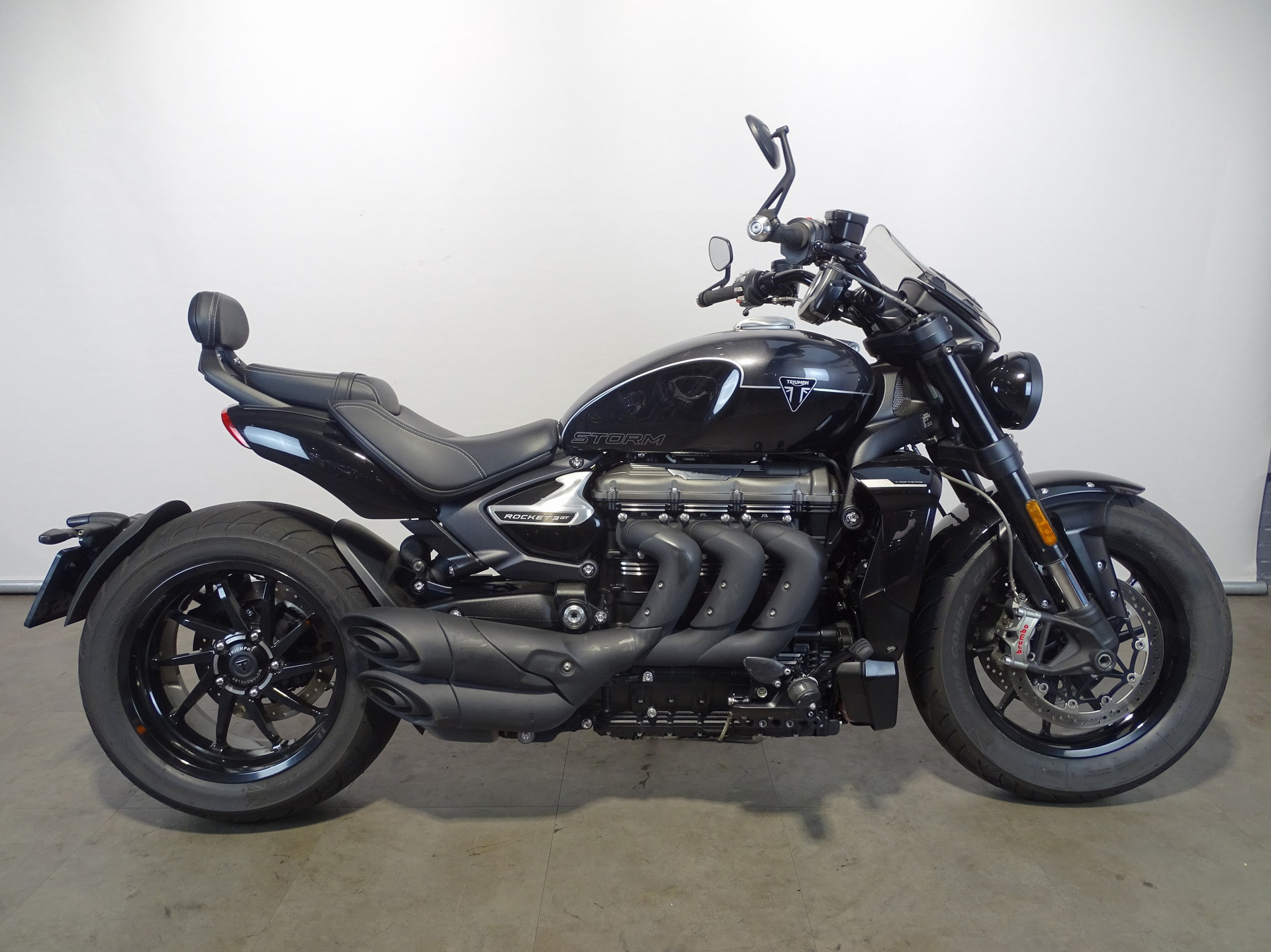 Triumph ROCKET III STORM GT