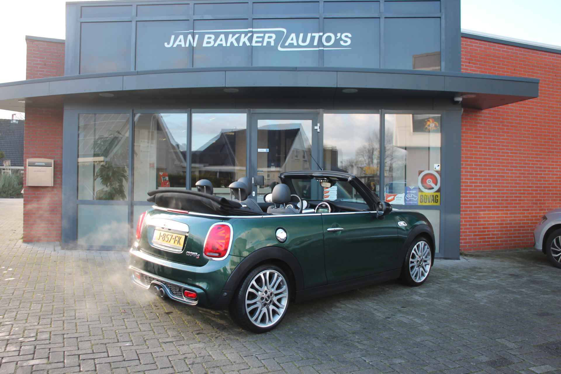 MINI Cabrio 2.0 Cooper S Chili Serious Business ✅Camera✅ stoel verwarming ✅ 192PK ✅ - 5/25