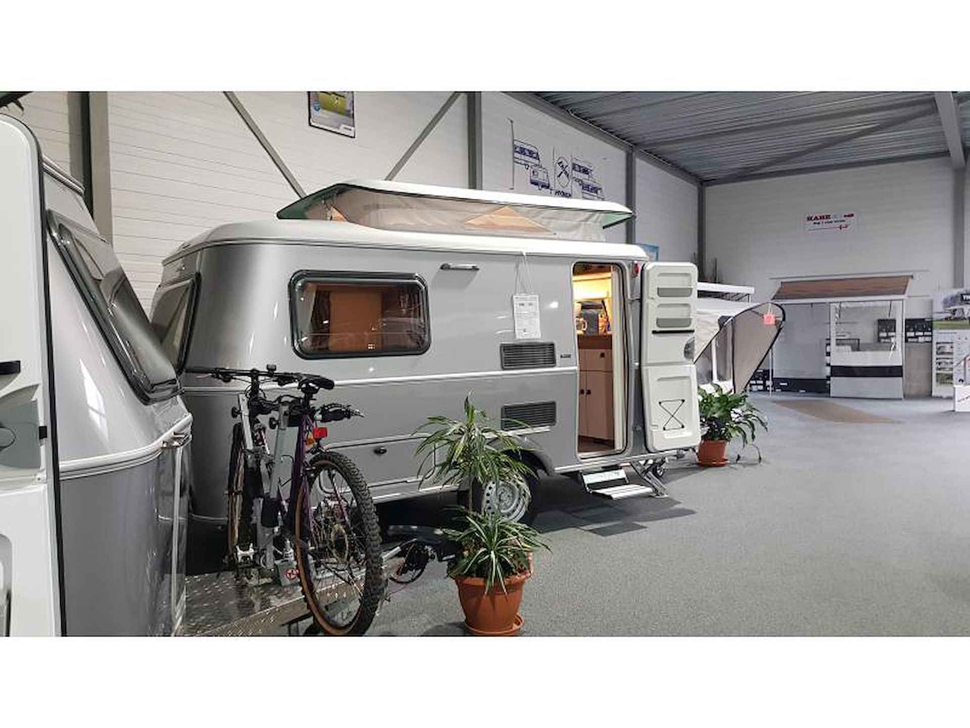 Eriba Touring 420 2x1 schuiflattenbode - 4/19