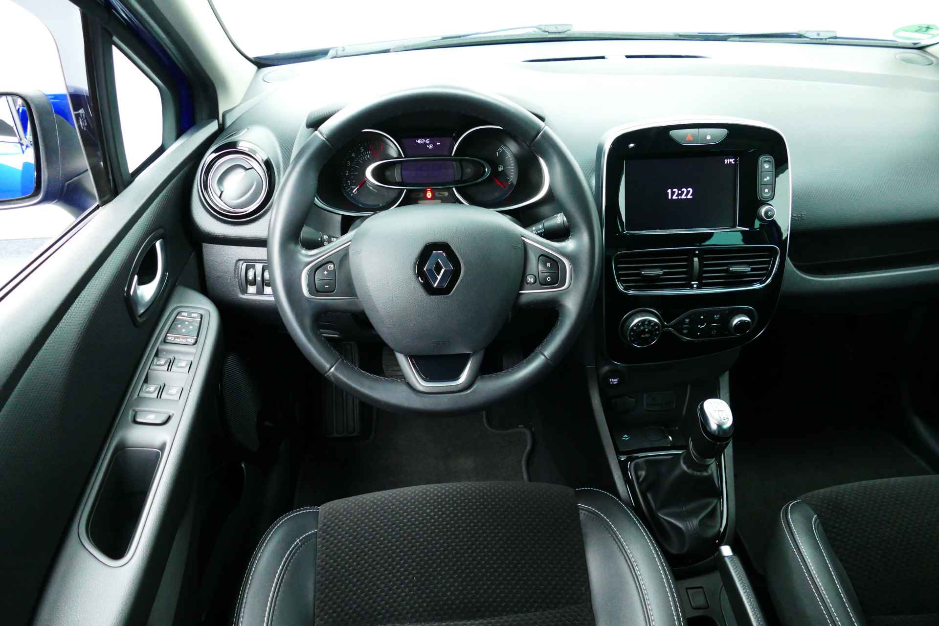 Renault Clio 1.2 120pk TCe Intens. Navi, Camera, Clima, Cruise, Led Koplampen, 16"LMV - 13/37