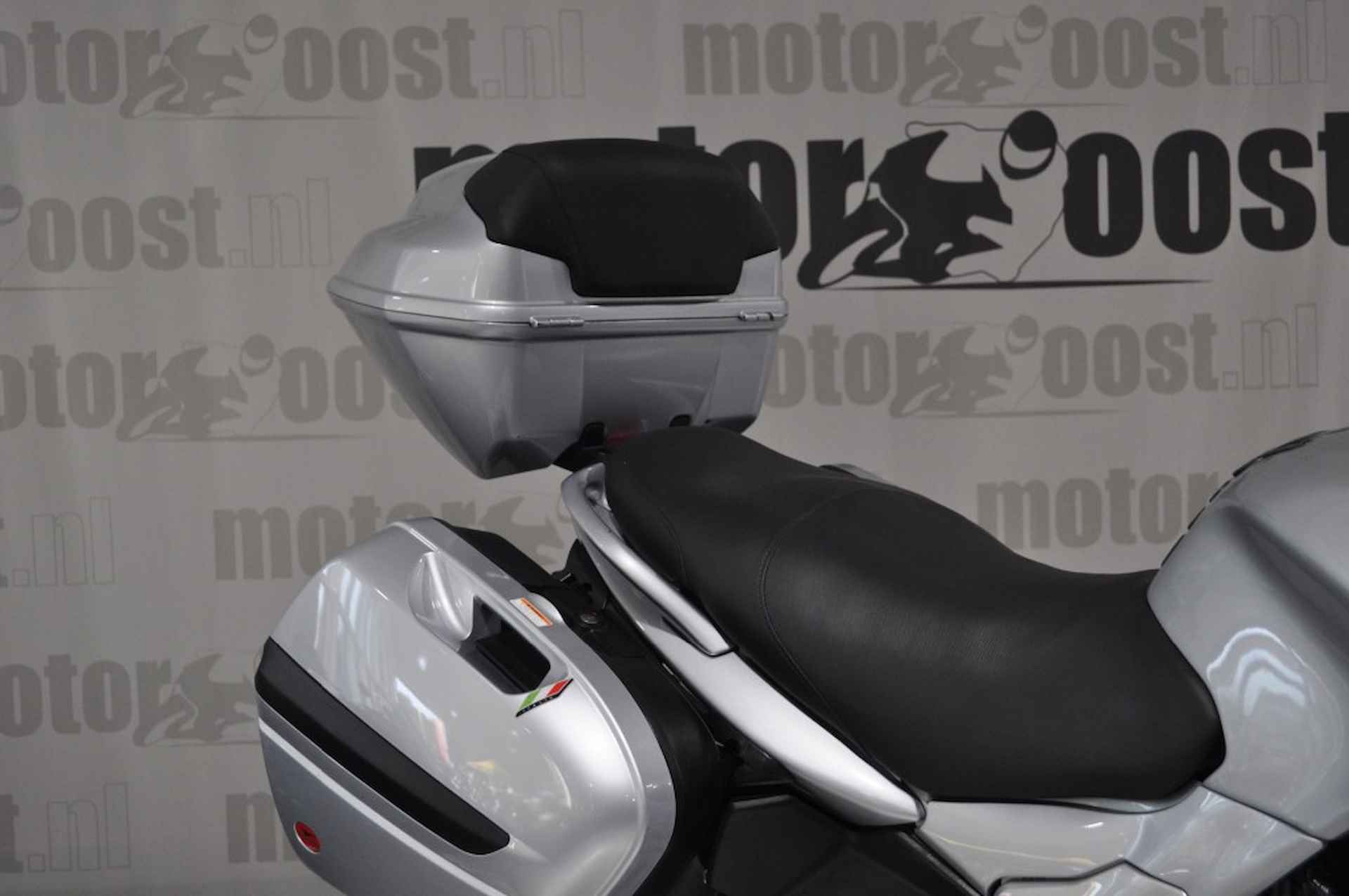 MOTO GUZZI Norge 1200 - 13/24