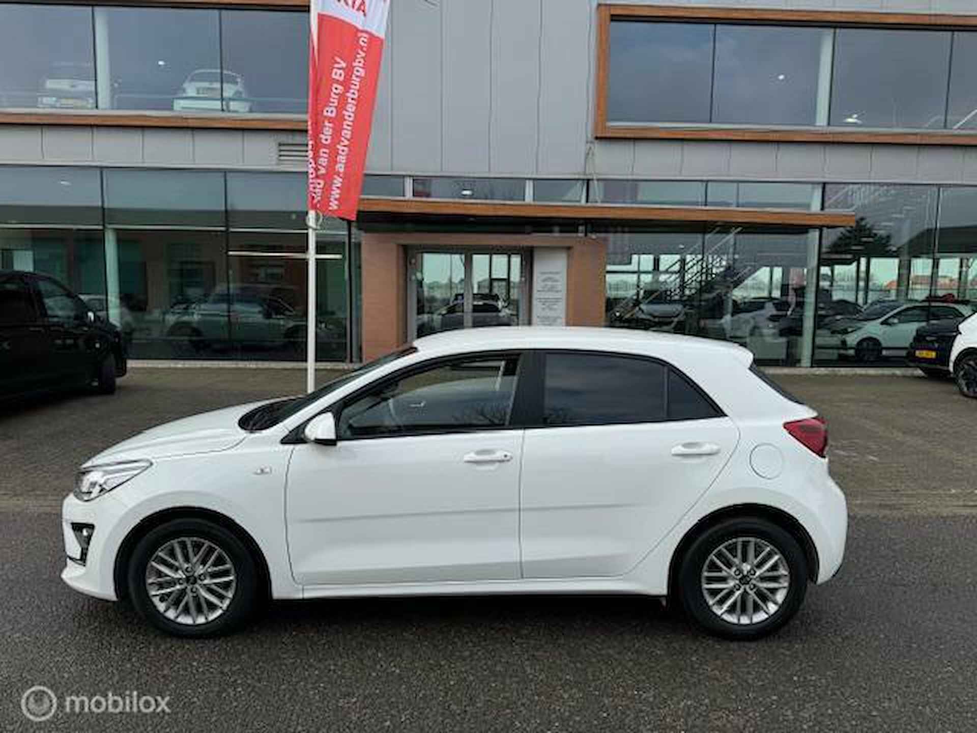 Kia Rio 1.0 T-GDi Mild Hybride  DynamicLine Navigator  , Camera achter , Airco , Cruis controle , Velgen 16 inch - 2/33