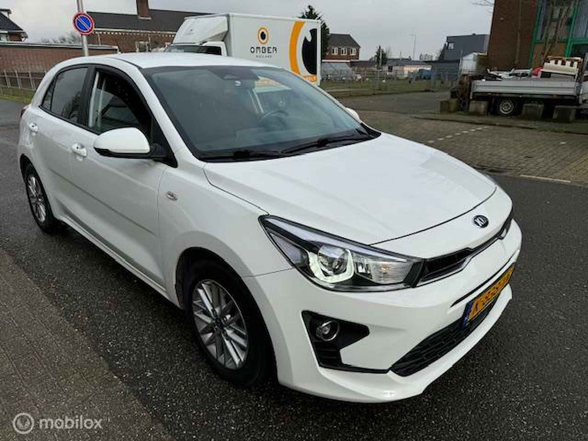 Kia Rio 1.0 T-GDi Mild Hybride  DynamicLine Navigator  , Camera achter , Airco , Cruis controle , Velgen 16 inch - 8/33