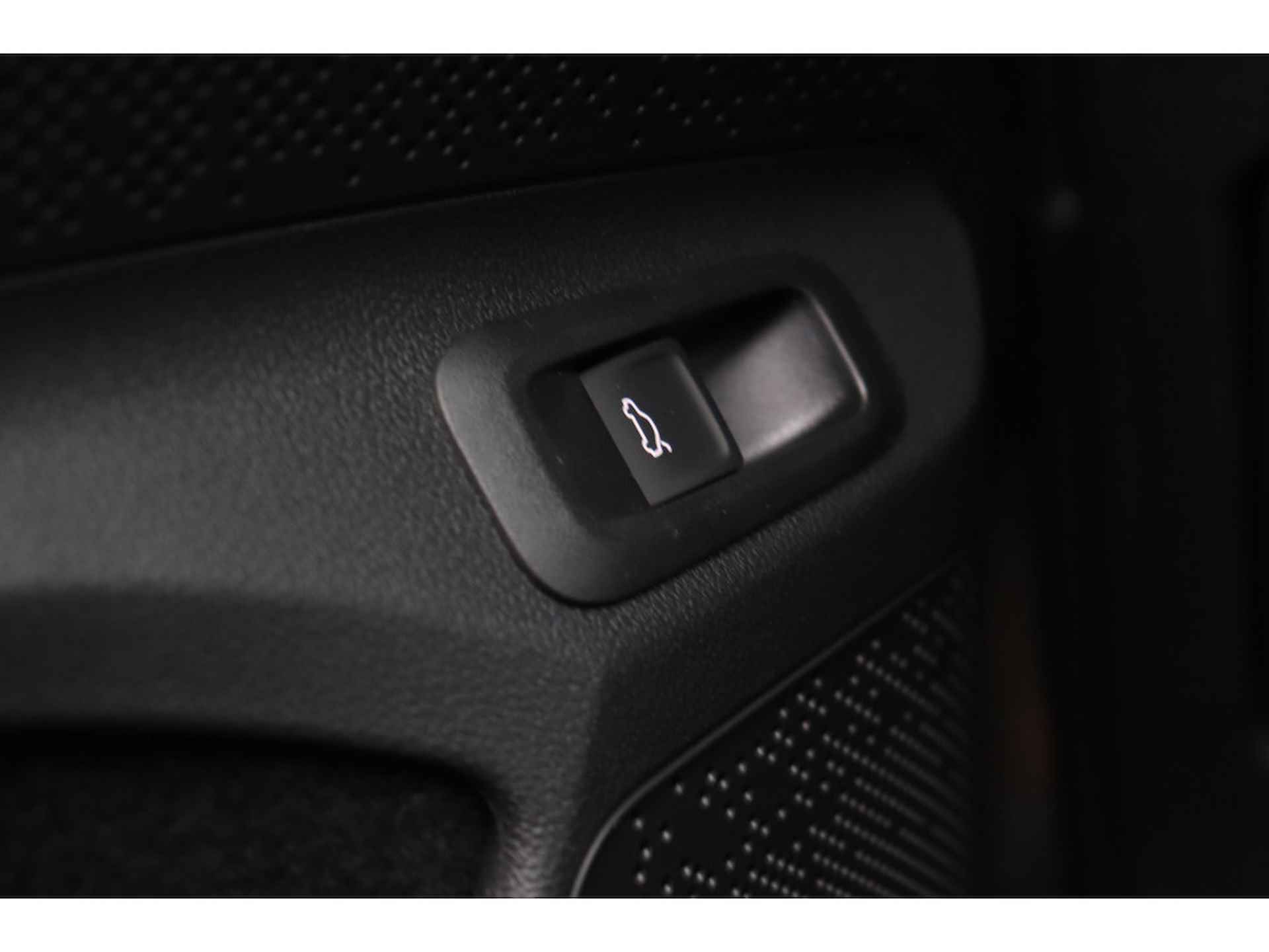 Škoda Enyaq 85 Sportline 286pk | Elektrisch inklapbare trekhaak | Elektrisch bedienbare achterklep | Bestuurdersstoel elektrisch verstelbaar | Adaptieve Cruise Control | - 6/16