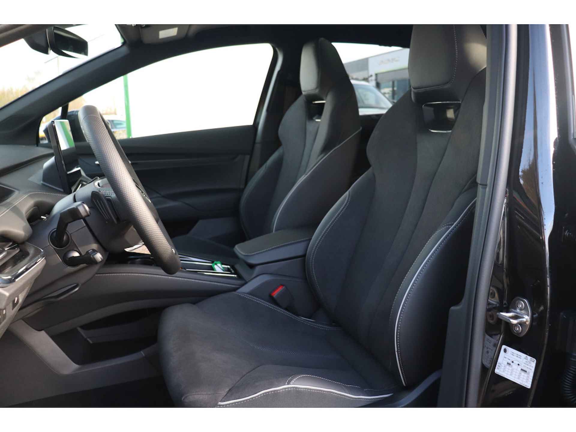 Škoda Enyaq 85 Sportline 286pk | Elektrisch inklapbare trekhaak | Elektrisch bedienbare achterklep | Bestuurdersstoel elektrisch verstelbaar | Adaptieve Cruise Control | - 4/16