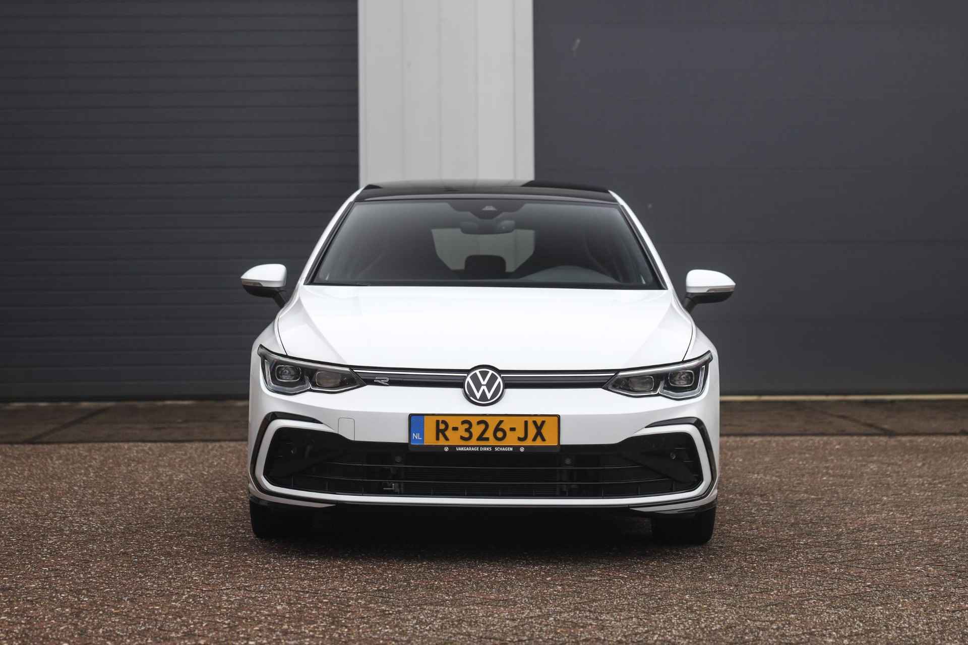 Volkswagen Golf 1.5 eTSI DSG R-Line ✅ Pano ✅ LED ✅ Carplay - 20/40