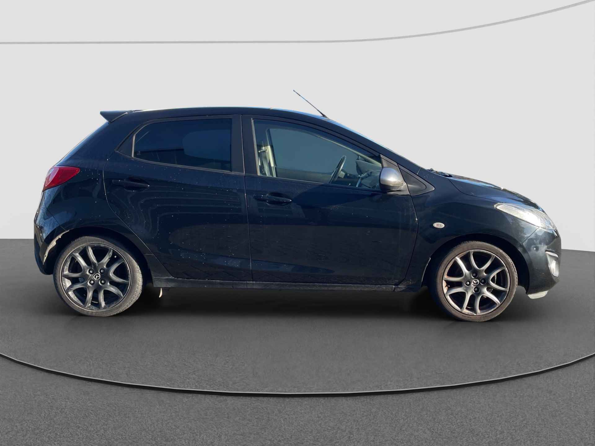 Mazda 2 1.3 TS Plus | PDC | Navi | Clima | Stoel verw. - 8/16