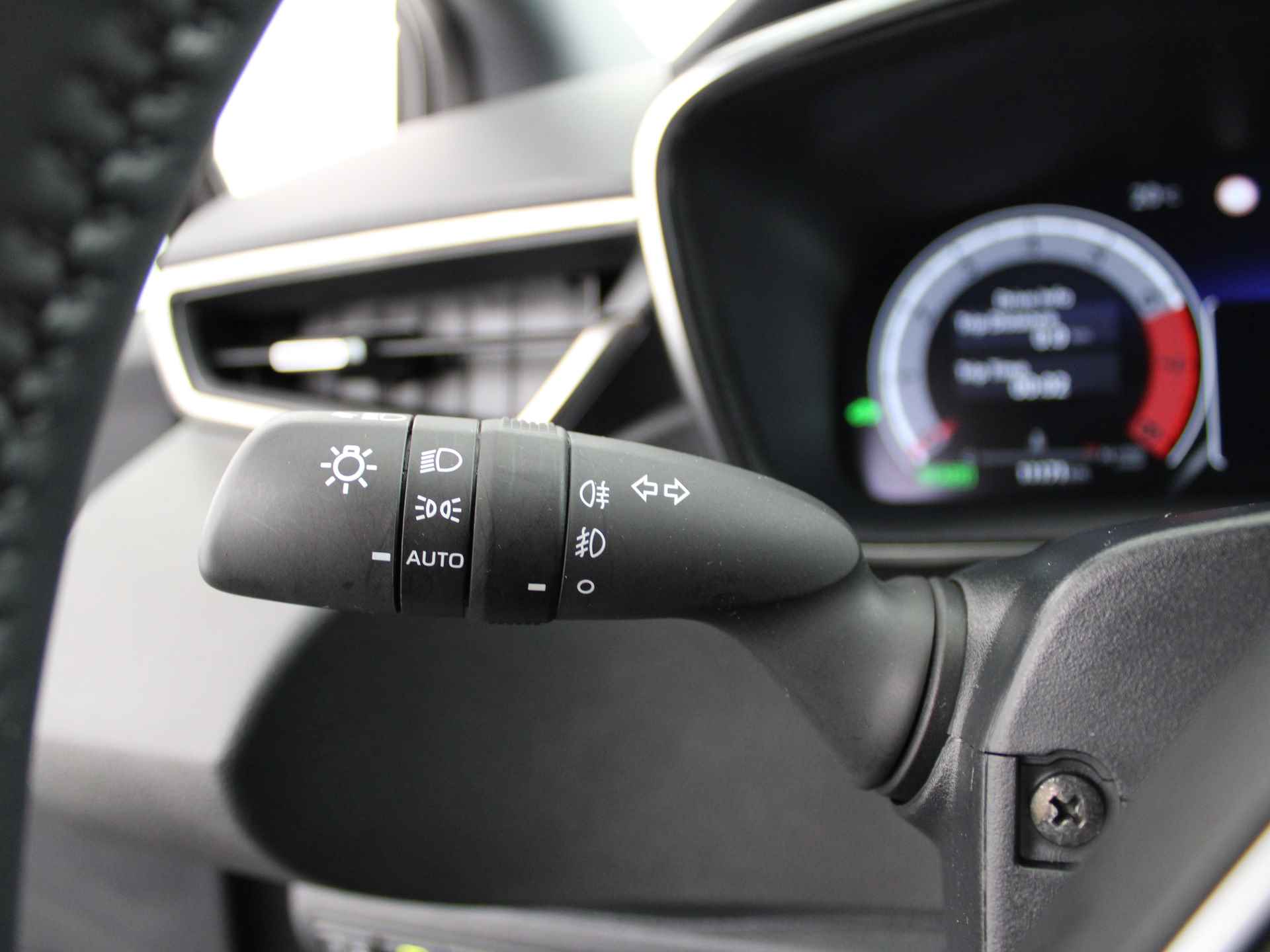 Toyota Corolla Touring Sports Hybrid 200 Business Plus | PDC | Camera | Apple Carplay & Android Auto | Adap. Cruise control | Stoelverwarming | - 23/48