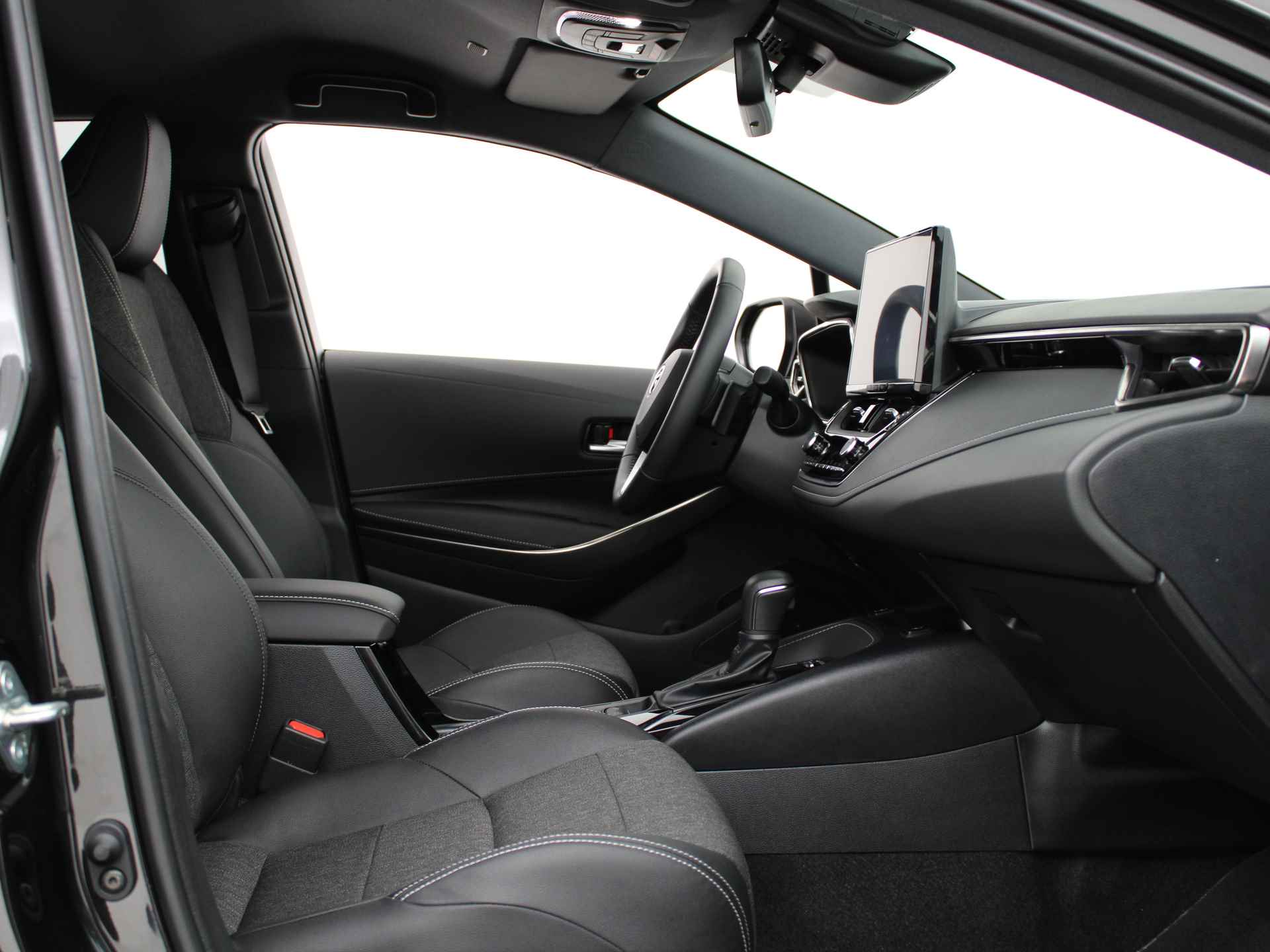 Toyota Corolla Touring Sports Hybrid 200 Business Plus | PDC | Camera | Apple Carplay & Android Auto | Adap. Cruise control | Stoelverwarming | - 29/48