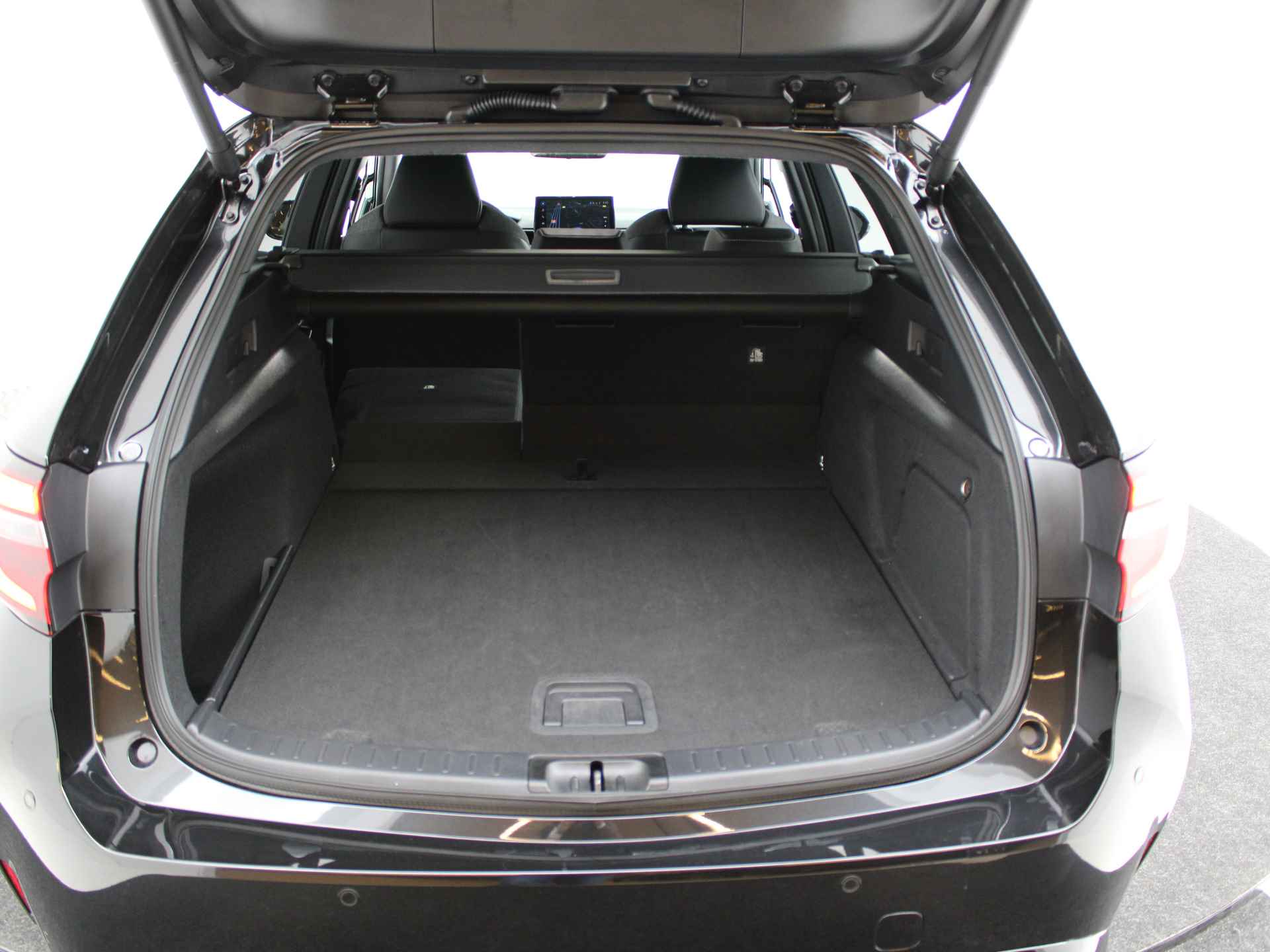 Toyota Corolla Touring Sports Hybrid 200 Business Plus | PDC | Camera | Apple Carplay & Android Auto | Adap. Cruise control | Stoelverwarming | - 36/48
