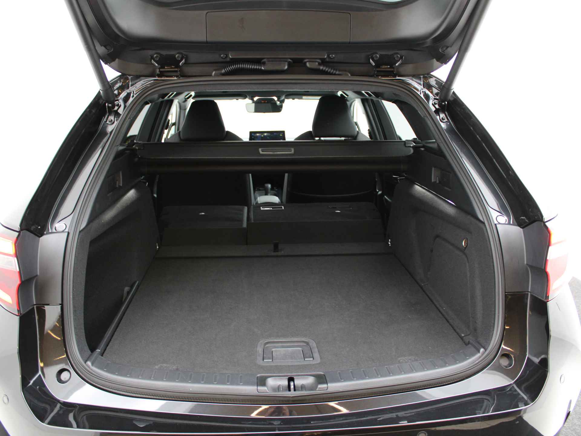 Toyota Corolla Touring Sports Hybrid 200 Business Plus | PDC | Camera | Apple Carplay & Android Auto | Adap. Cruise control | Stoelverwarming | - 38/48